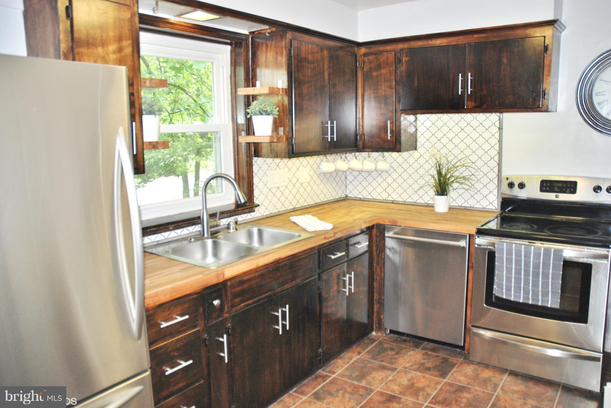 HITCHING POST - Residential