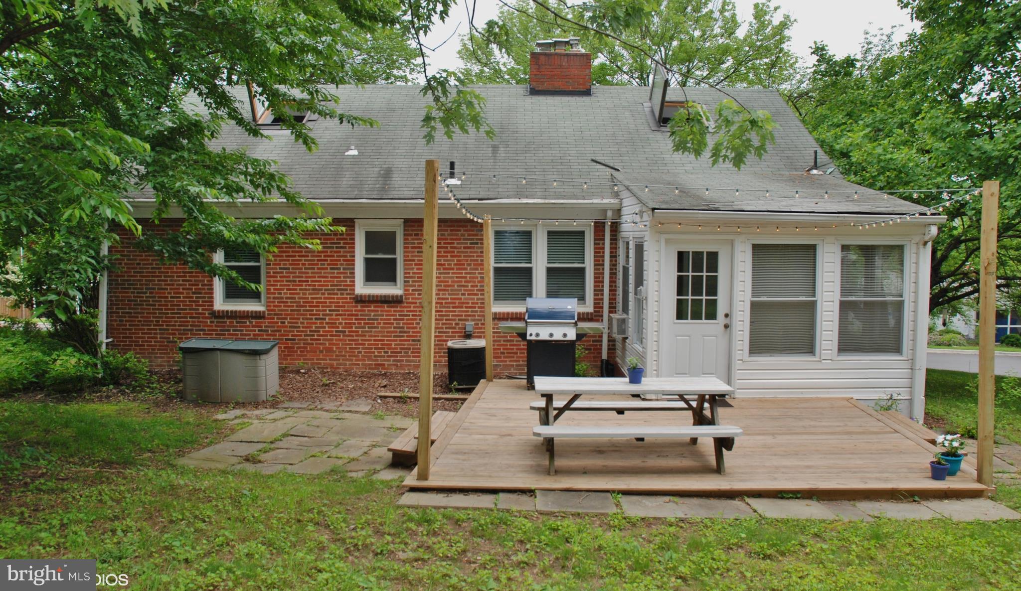 HITCHING POST - Residential