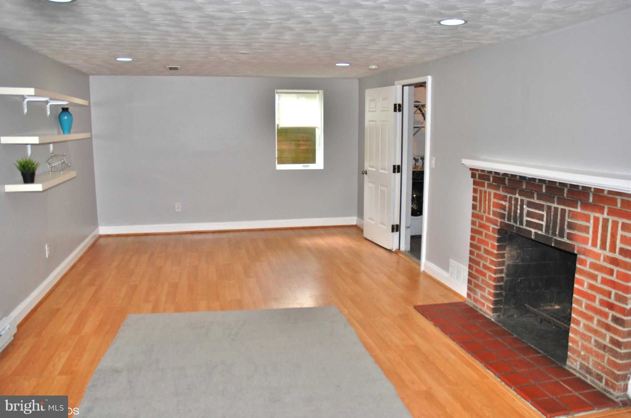 HITCHING POST - Residential