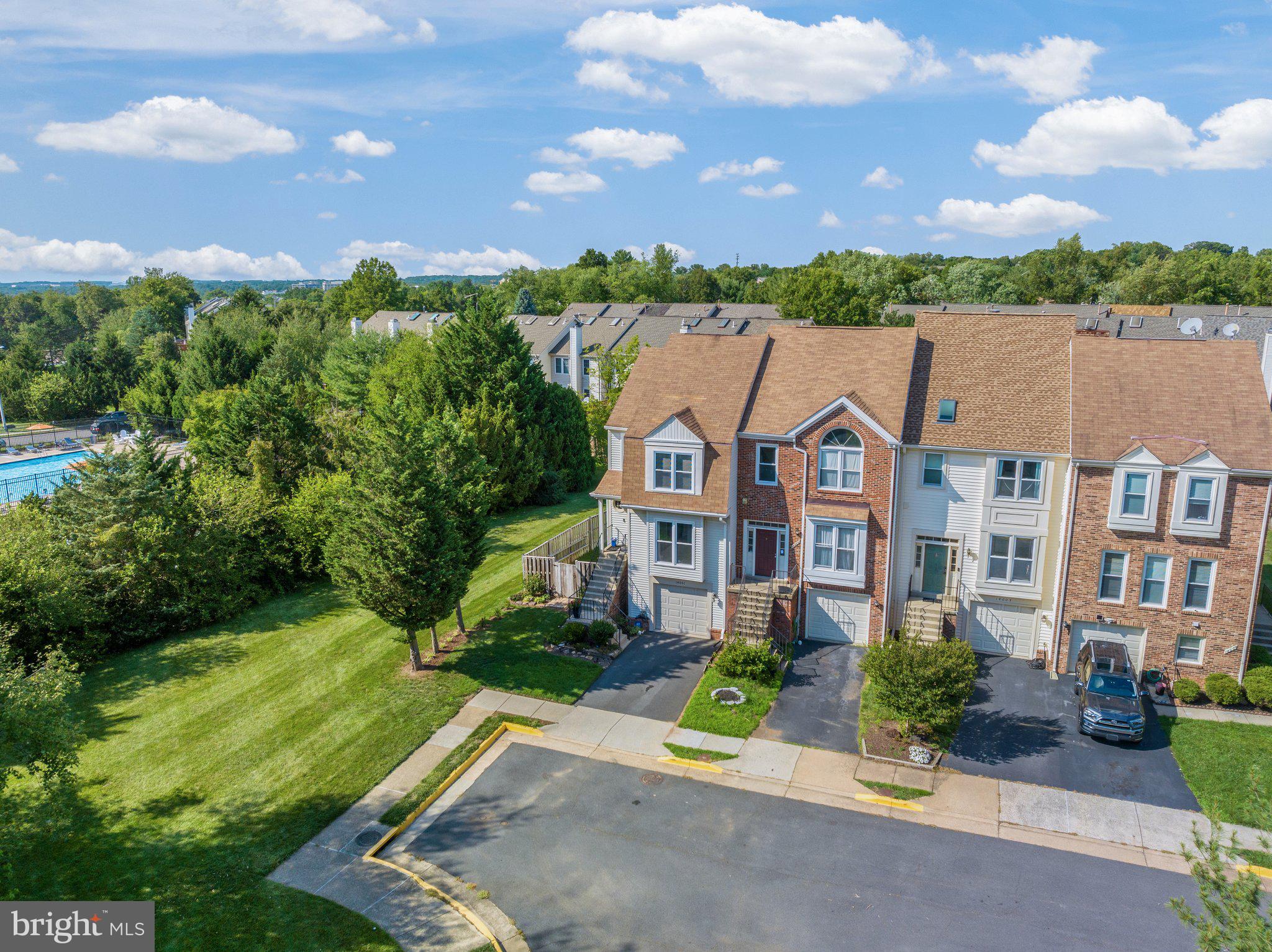 HERITAGE ESTATES - Residential