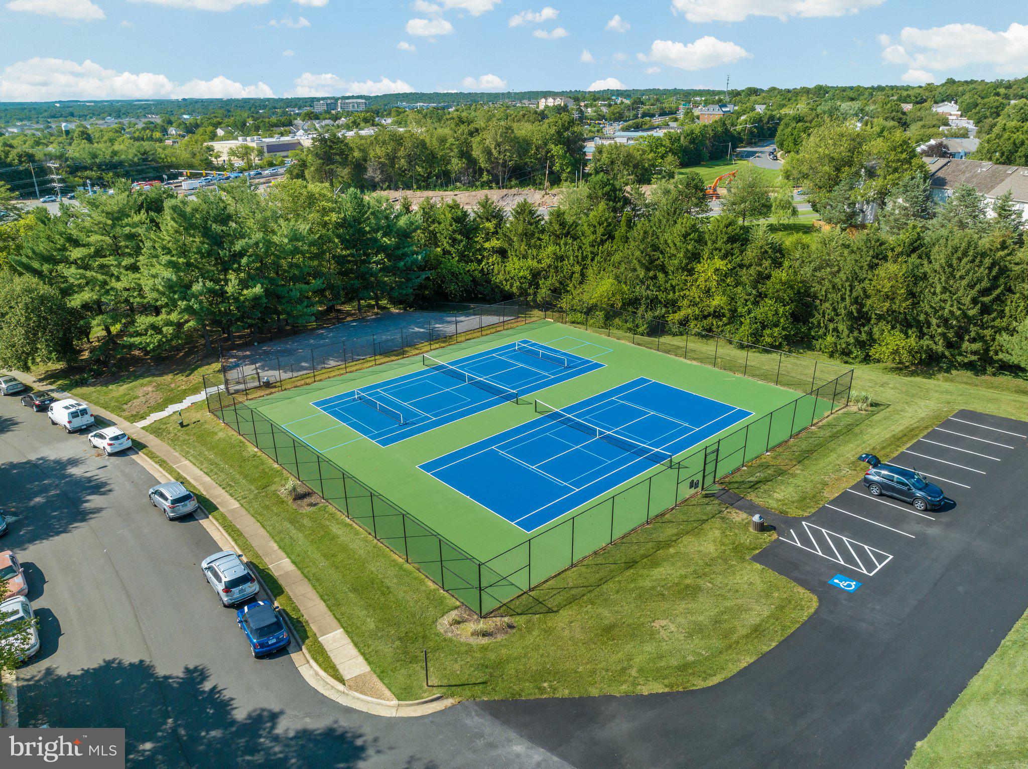 HERITAGE ESTATES - Residential