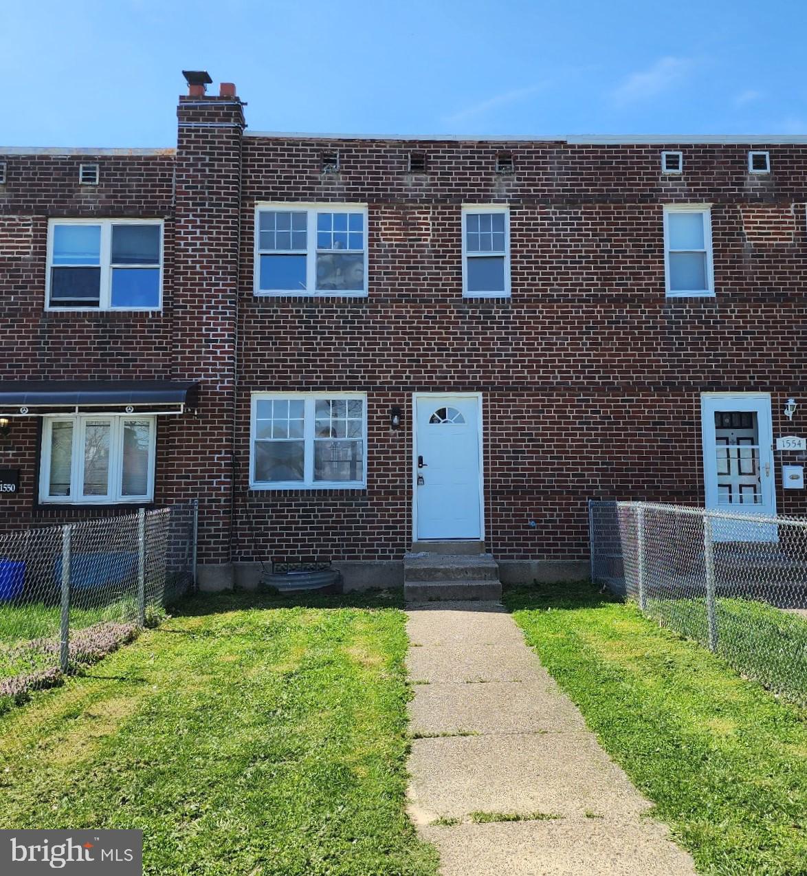 1552 N 10TH STREET