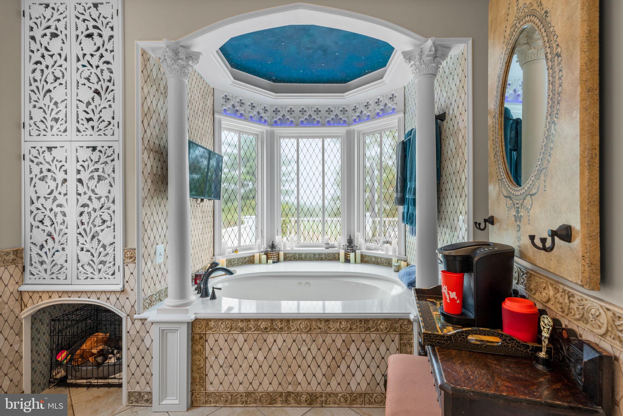 HOLLY HILLS - Residential