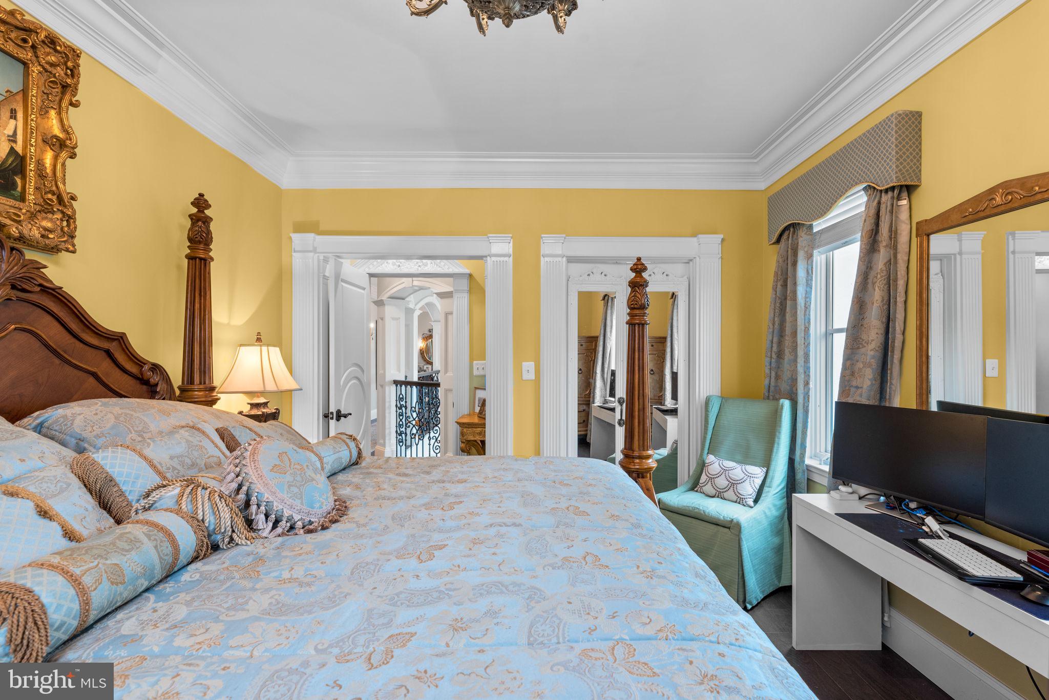 HOLLY HILLS - Residential