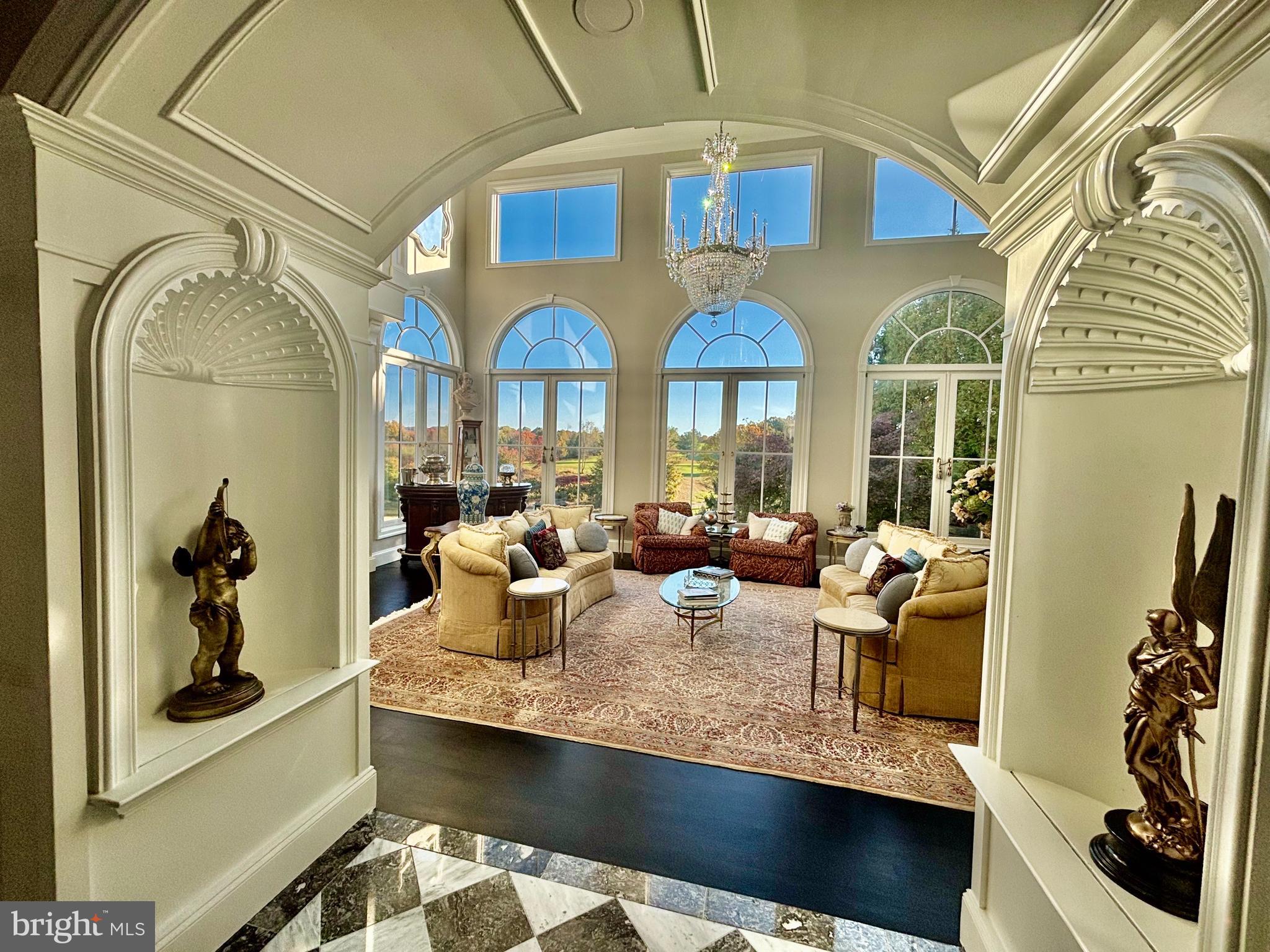 HOLLY HILLS - Residential