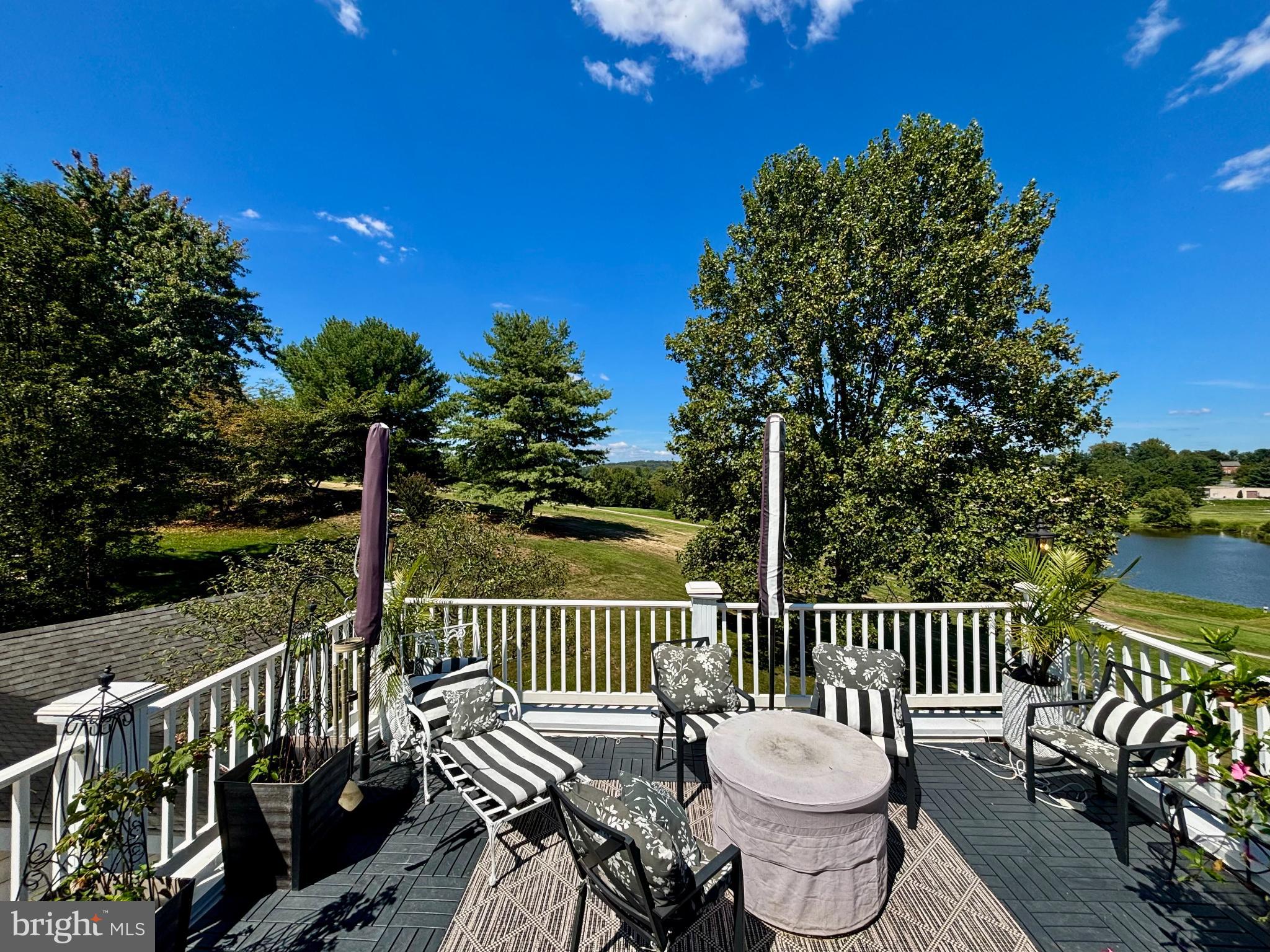 HOLLY HILLS - Residential