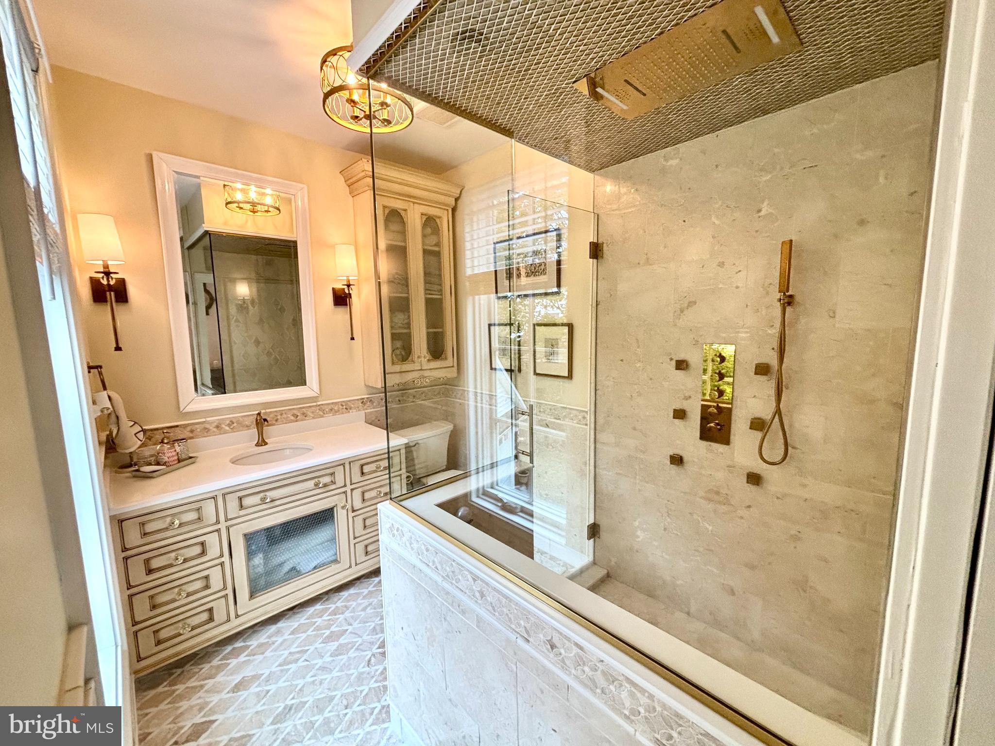 HOLLY HILLS - Residential