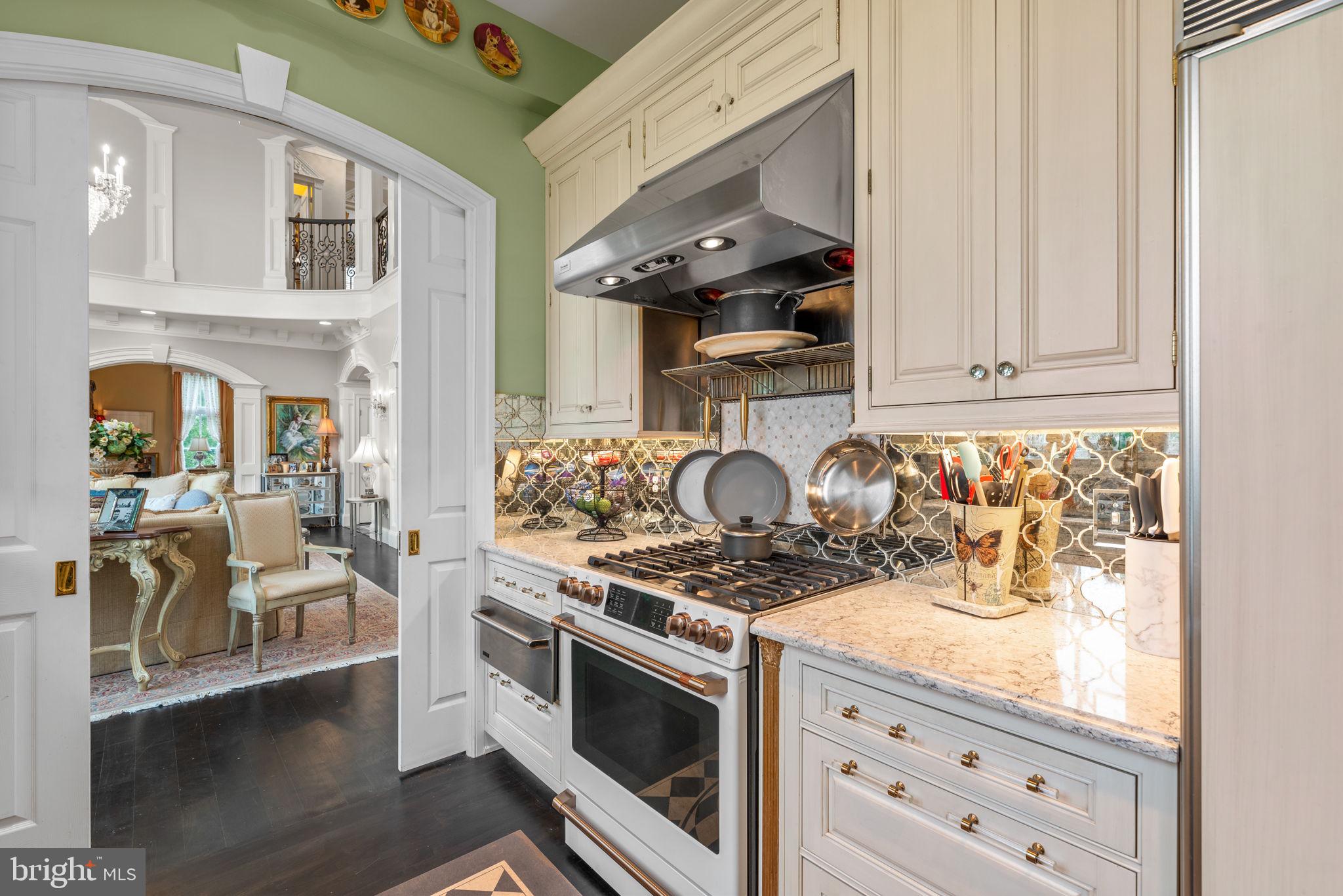 HOLLY HILLS - Residential