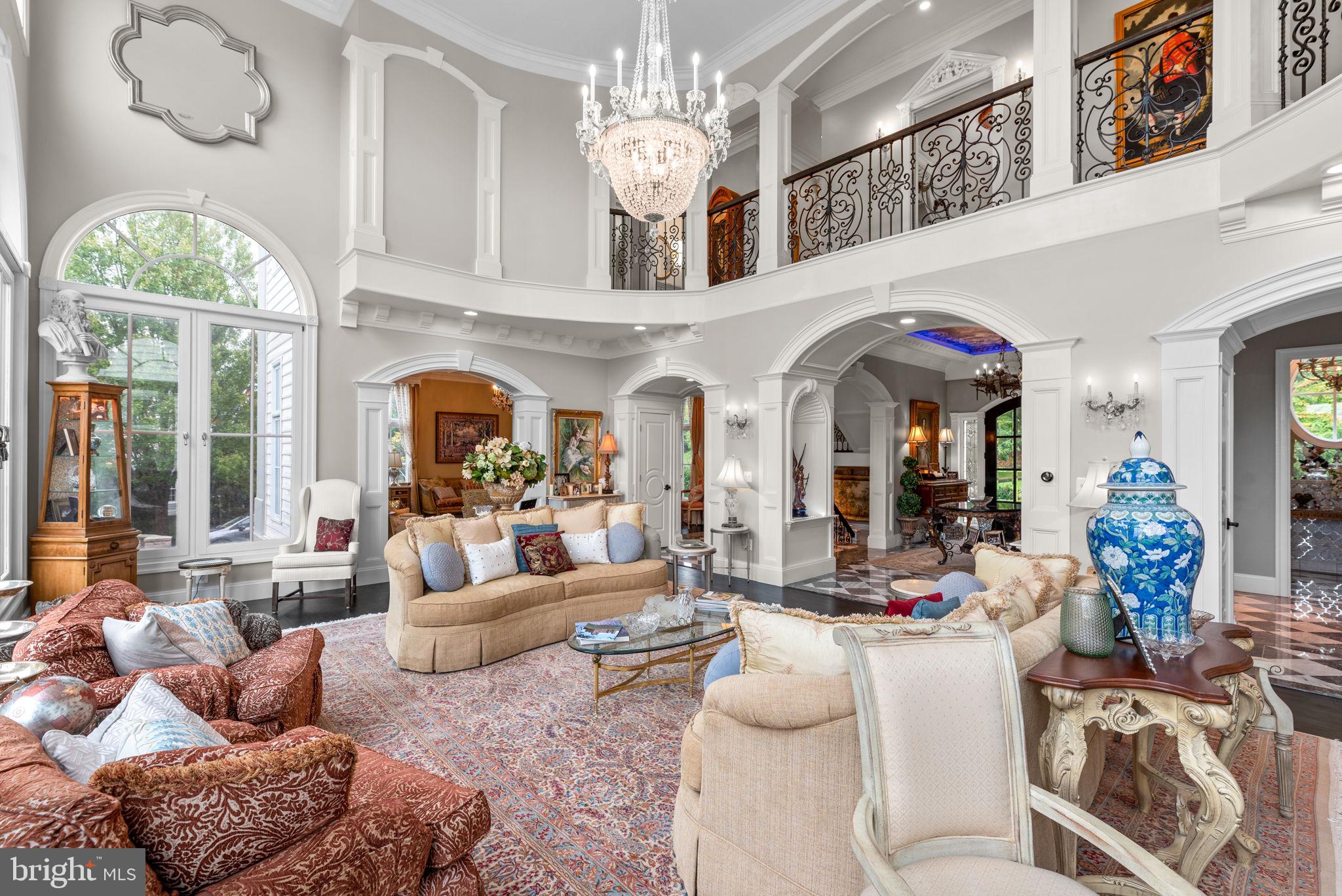 HOLLY HILLS - Residential