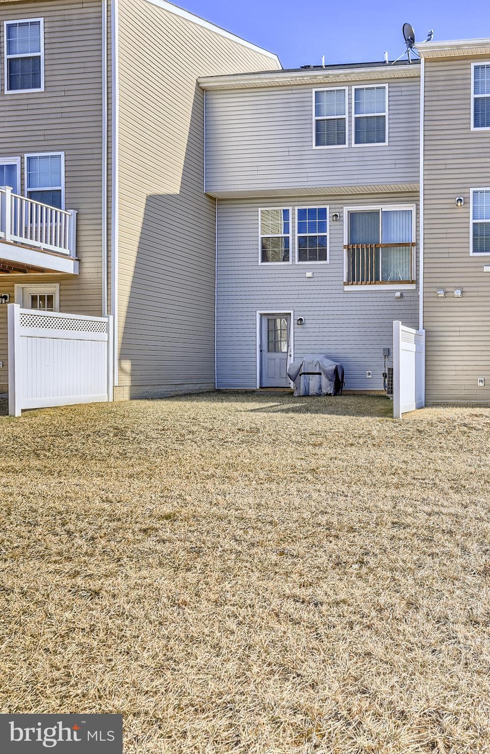 LAKELAND PLACE - Residential