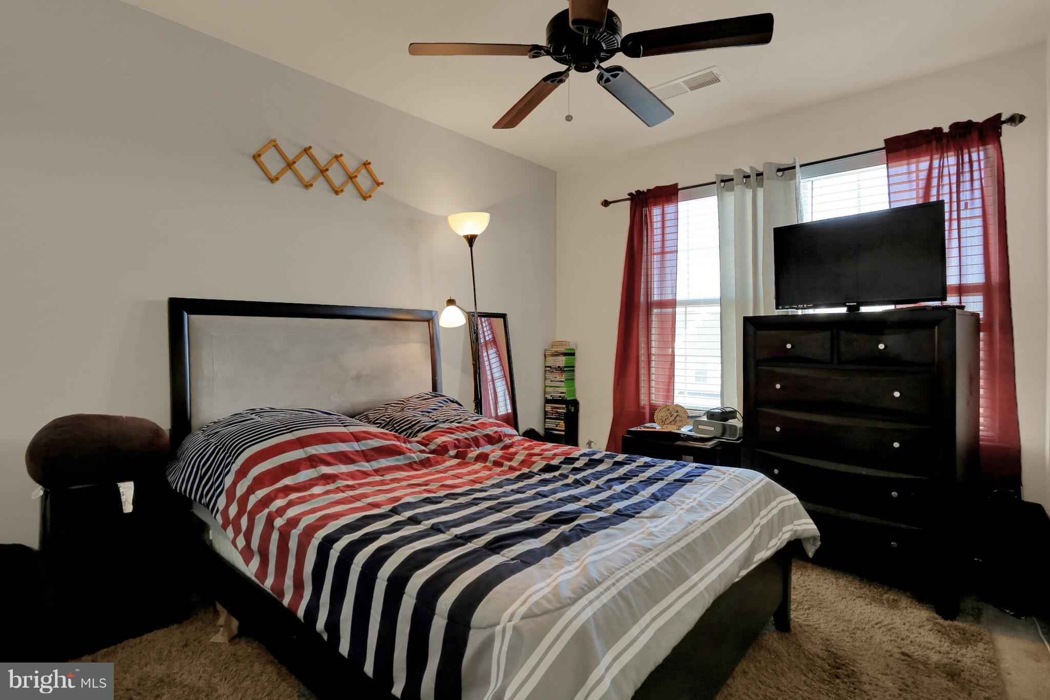 LAKELAND PLACE - Residential