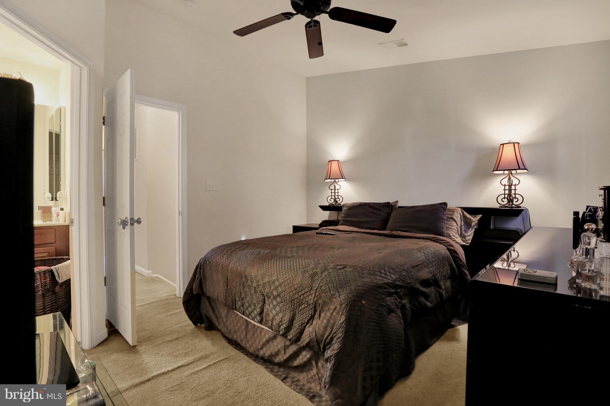 LAKELAND PLACE - Residential