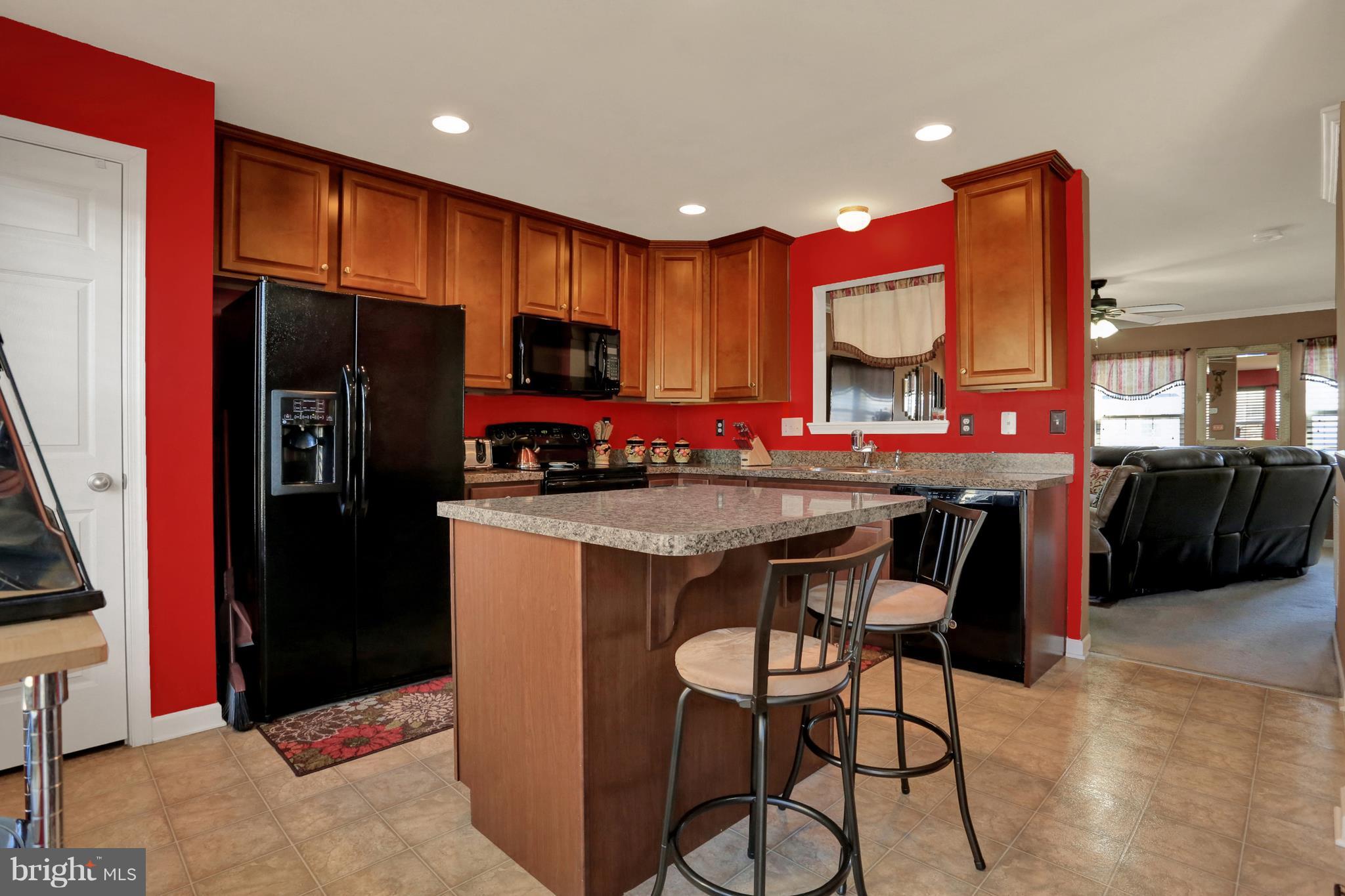 LAKELAND PLACE - Residential