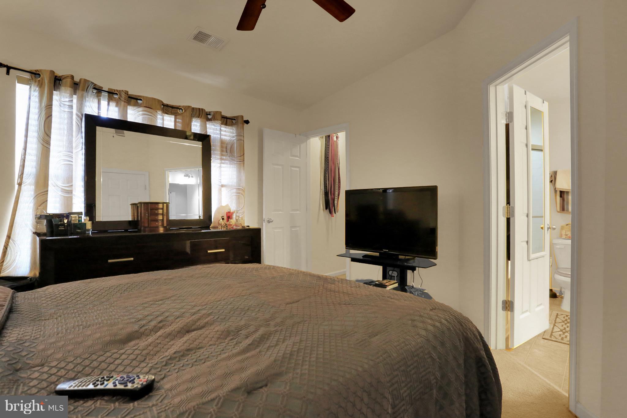 LAKELAND PLACE - Residential