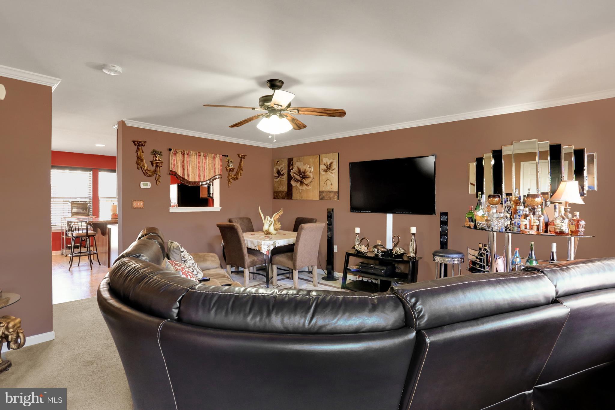 LAKELAND PLACE - Residential