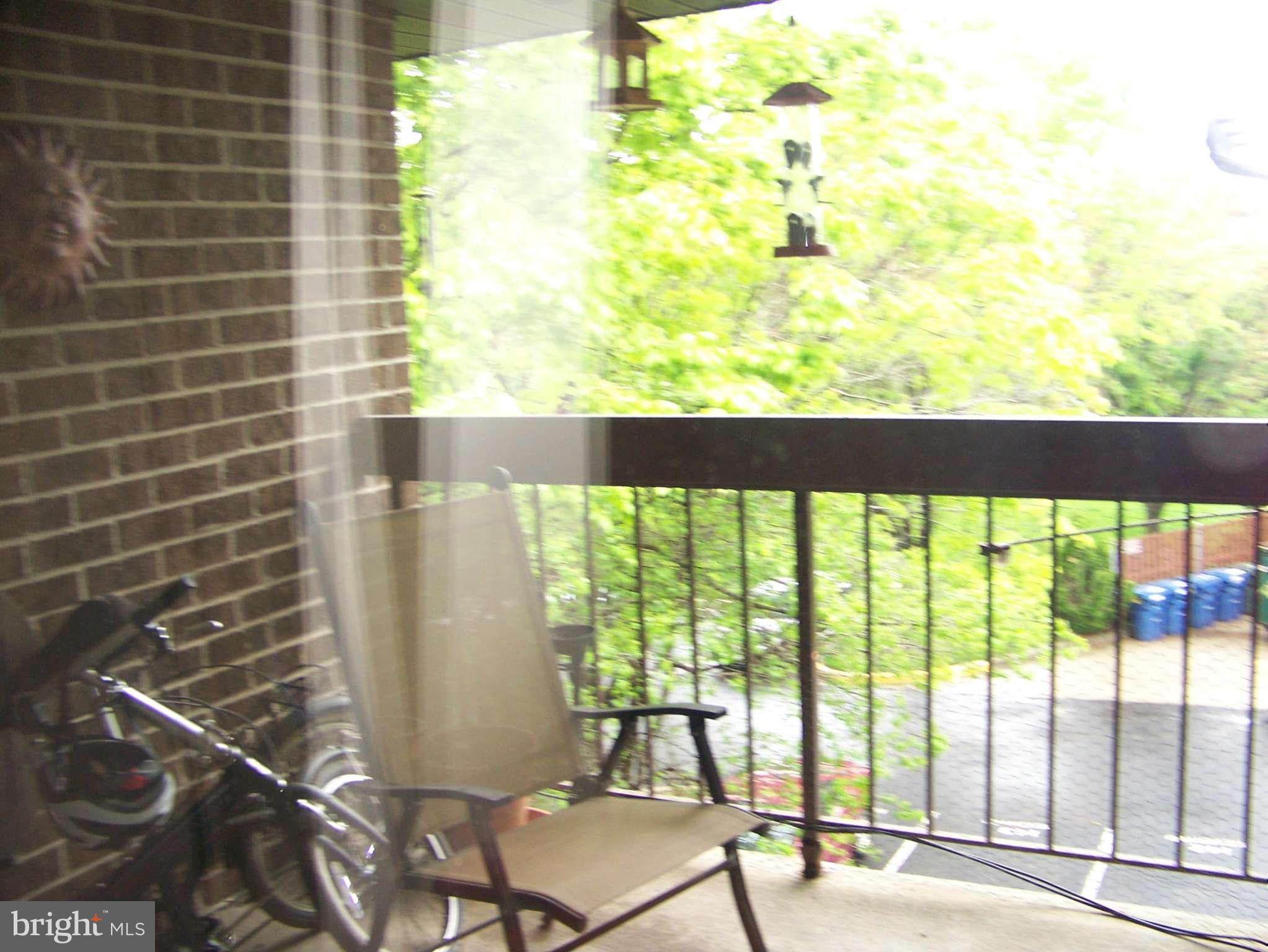 Potential Short sale, third party approval needed, nice top floor condo