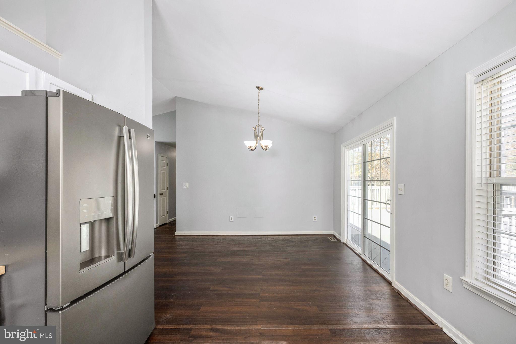 SURRY WOODS - Residential