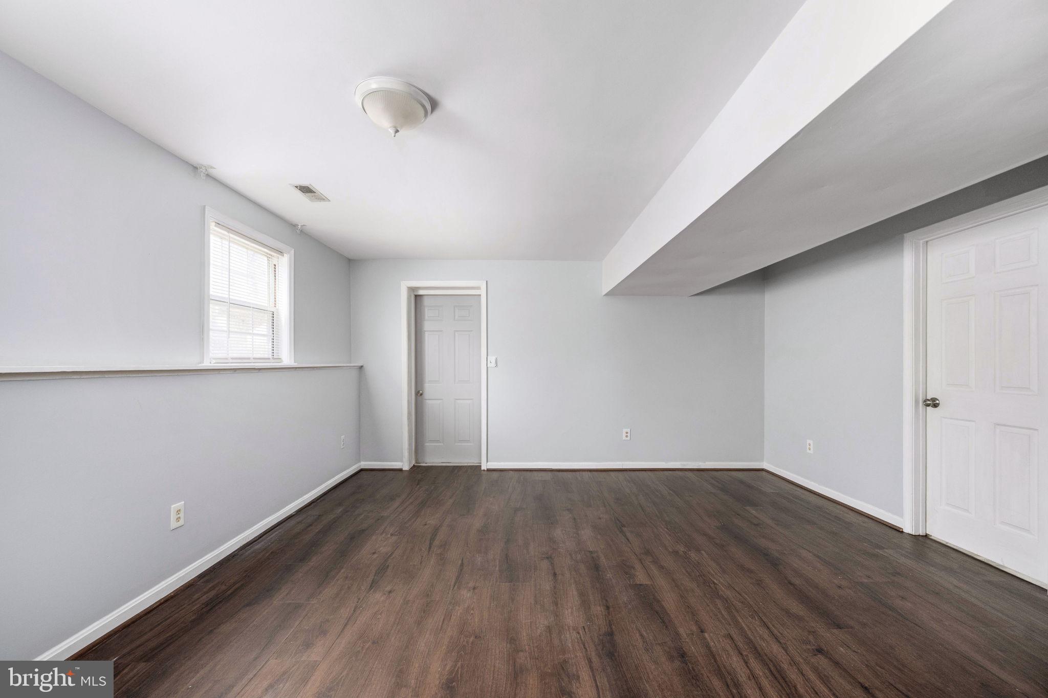 SURRY WOODS - Residential