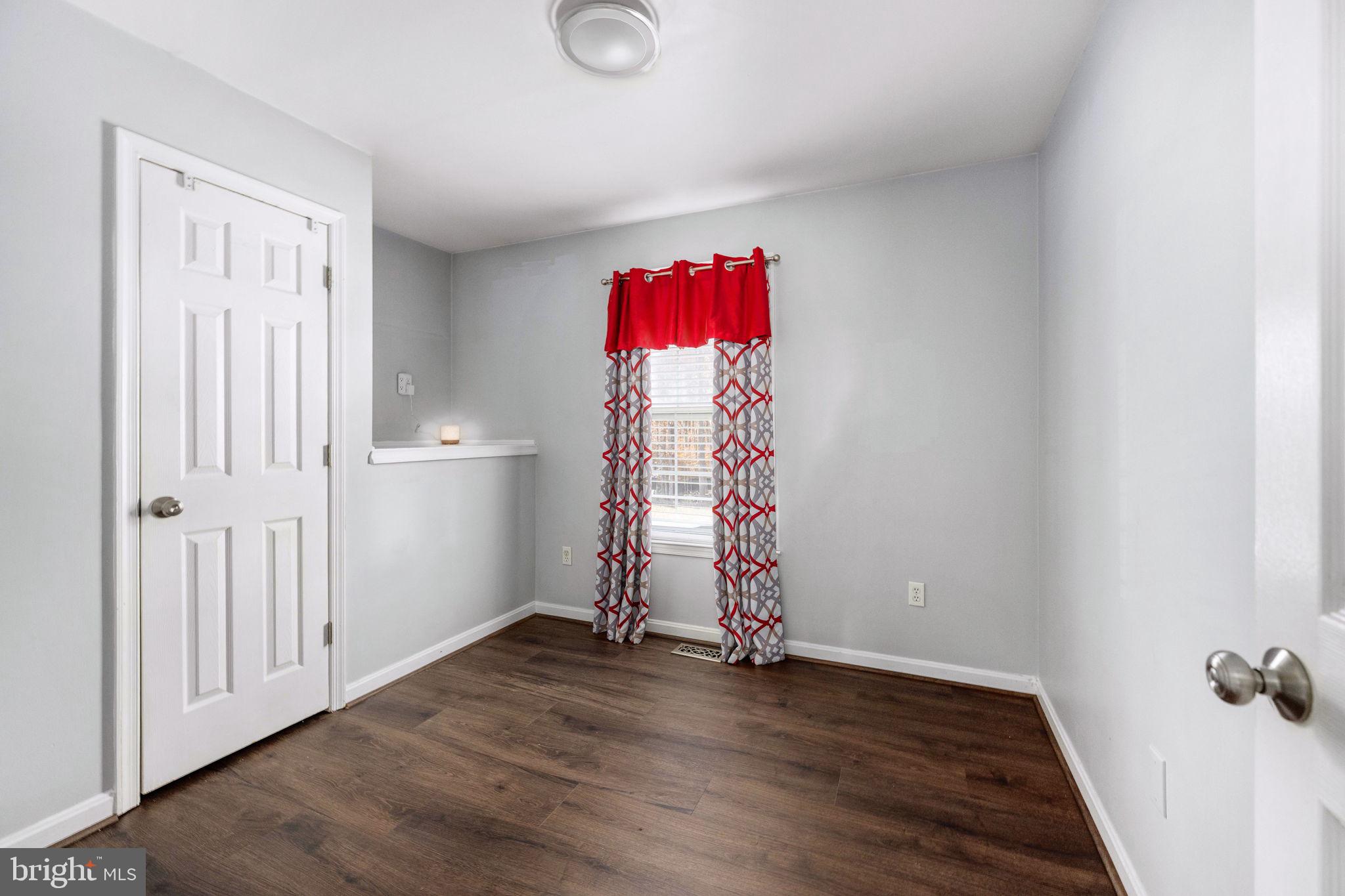 SURRY WOODS - Residential