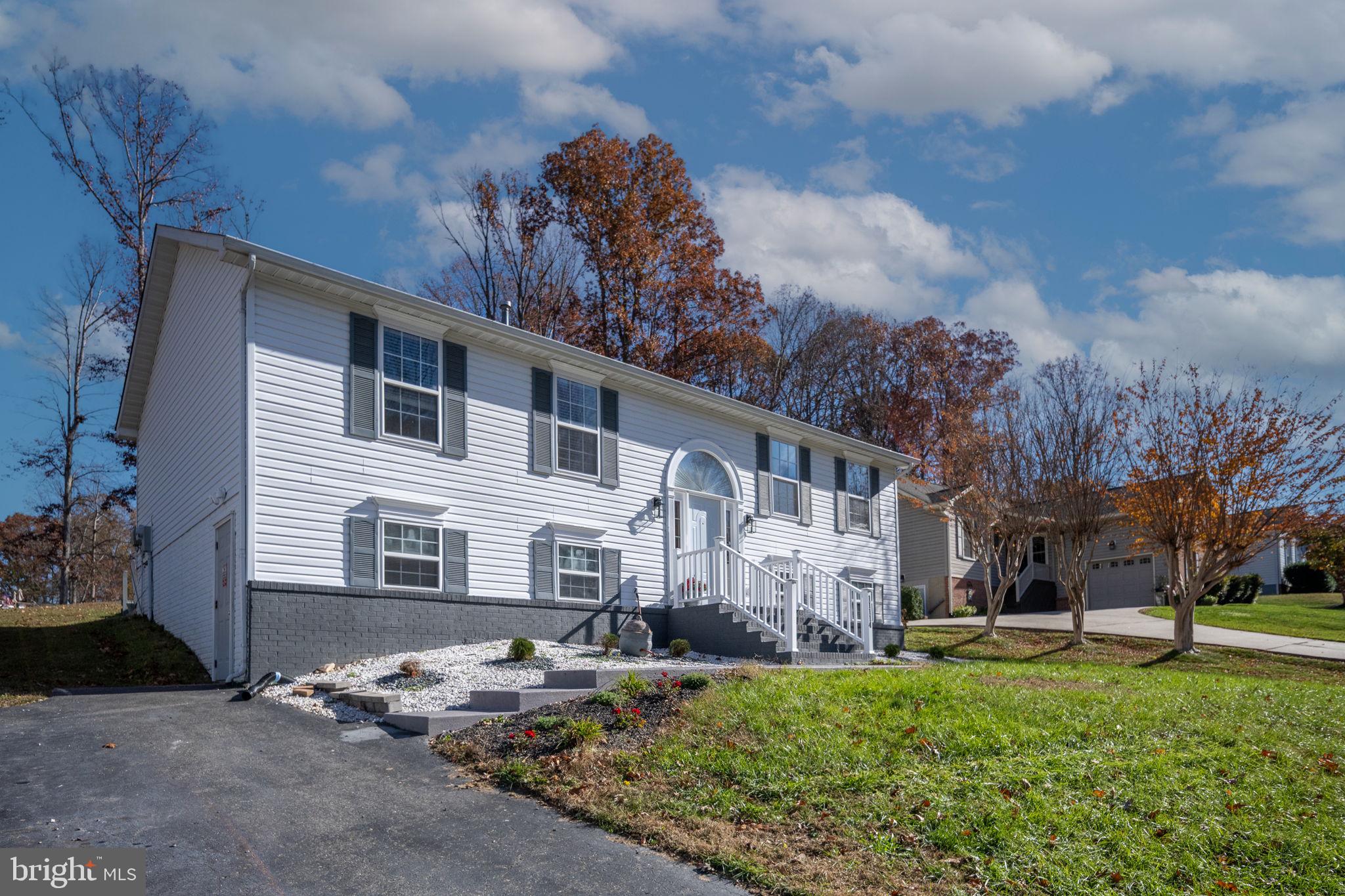 SURRY WOODS - Residential