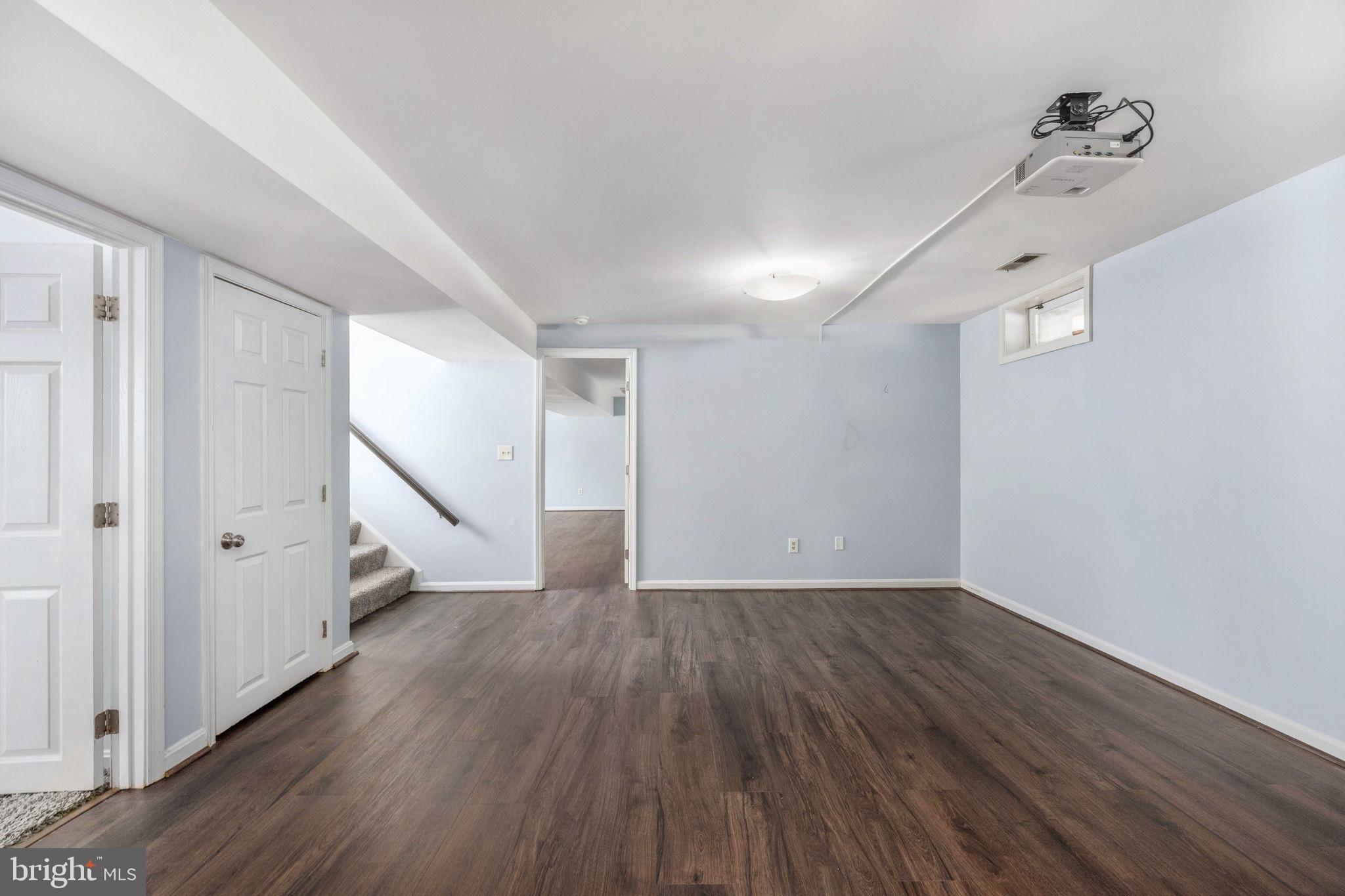 SURRY WOODS - Residential