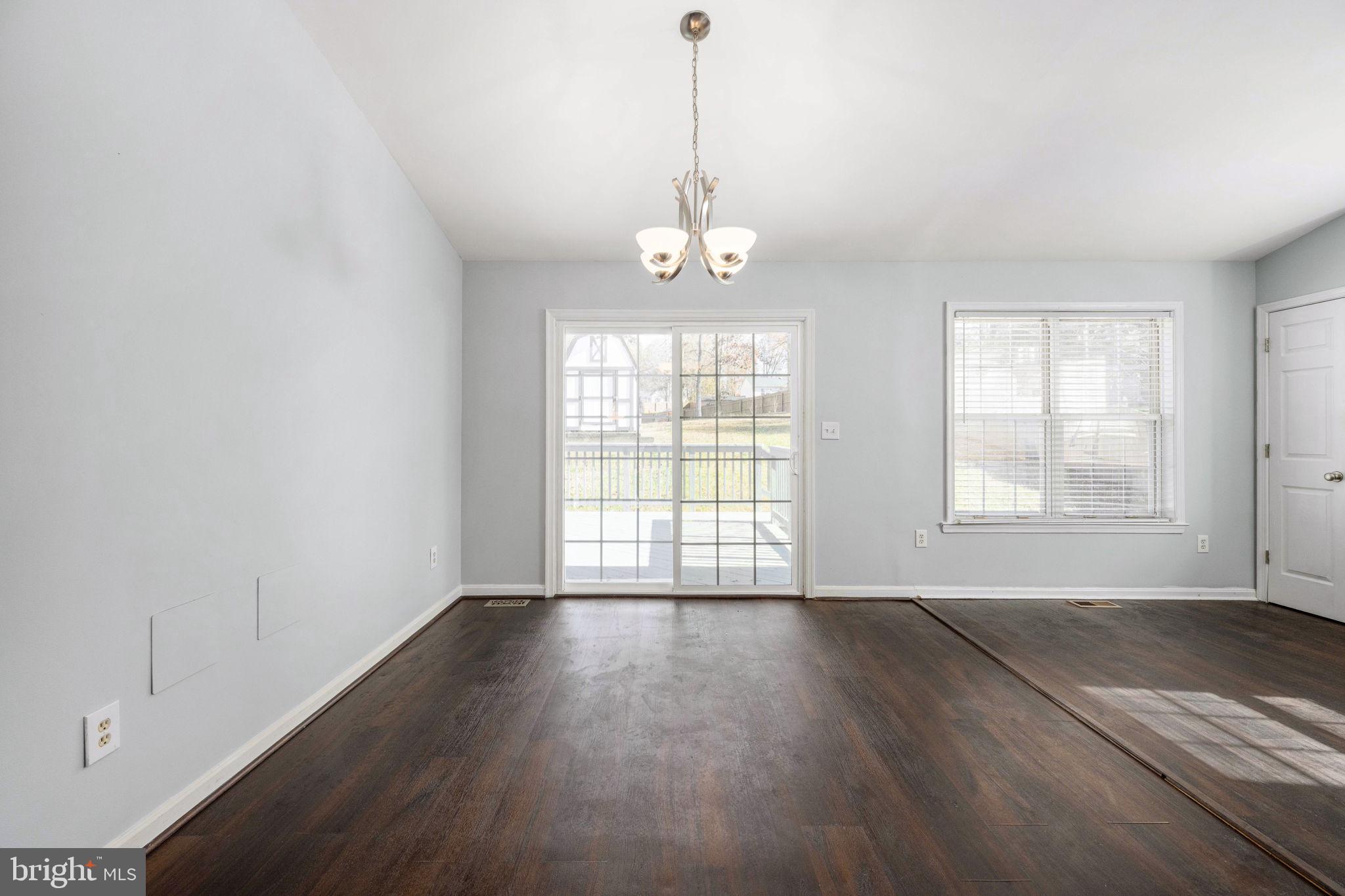 SURRY WOODS - Residential