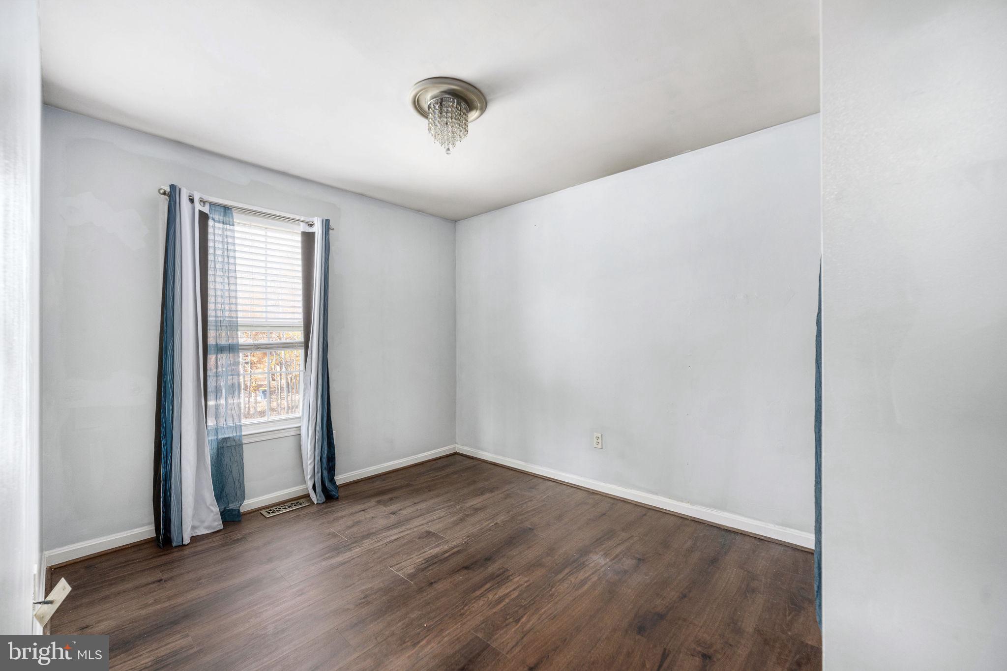 SURRY WOODS - Residential