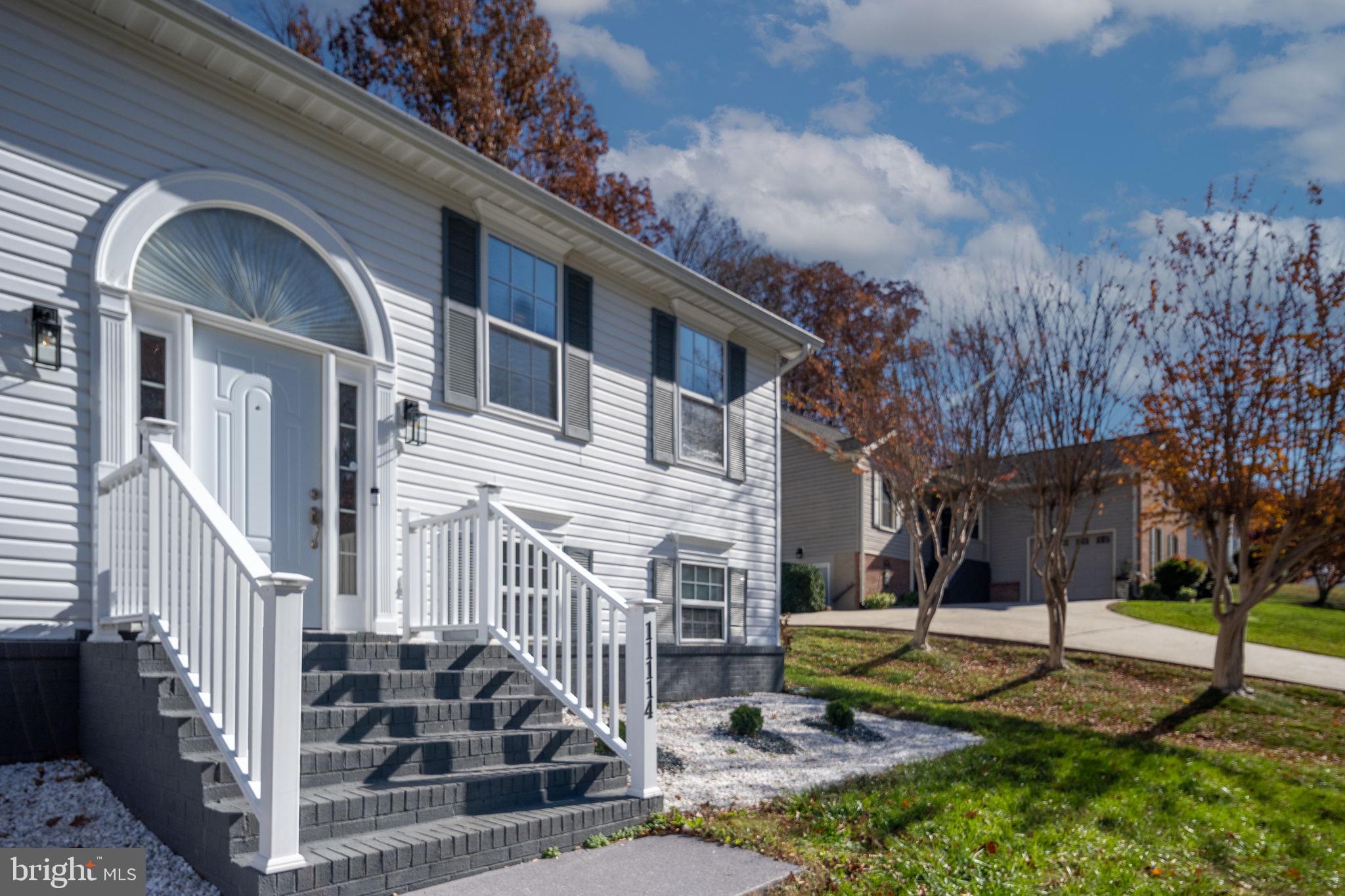 SURRY WOODS - Residential