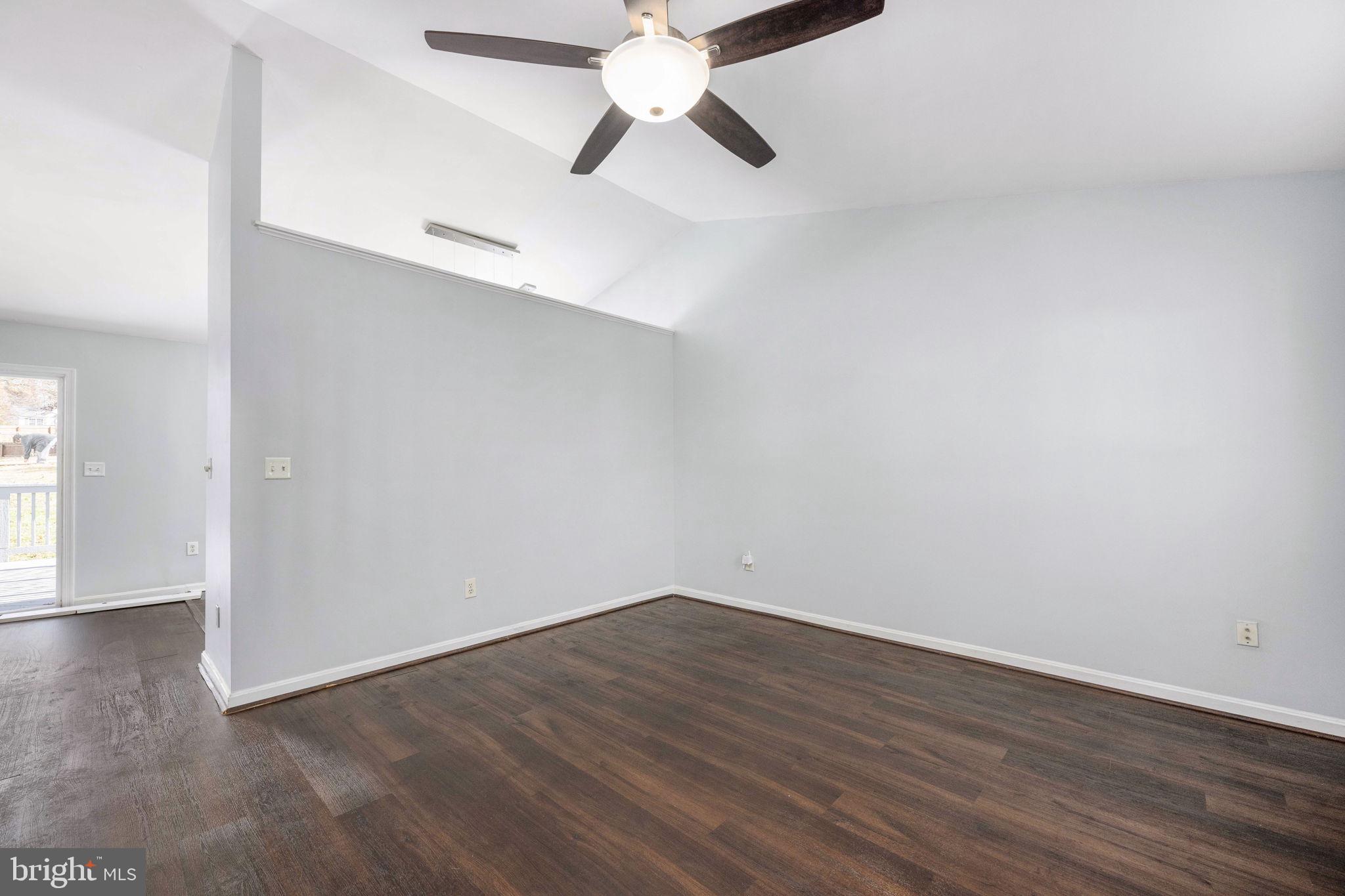 SURRY WOODS - Residential