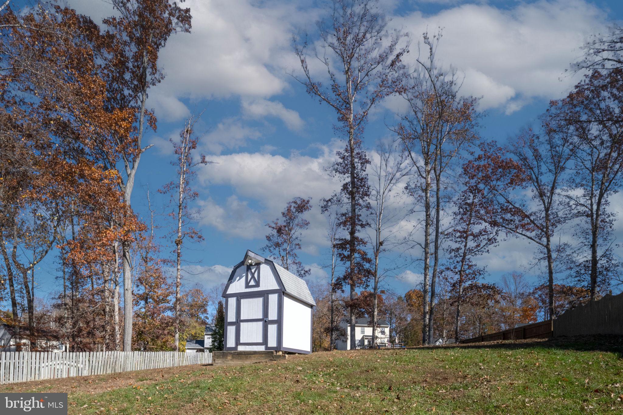 SURRY WOODS - Residential