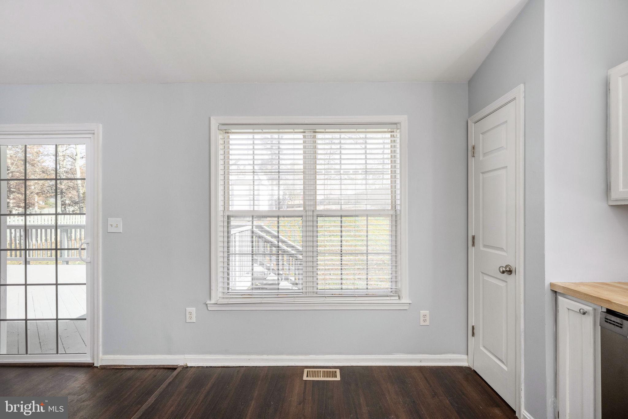 SURRY WOODS - Residential