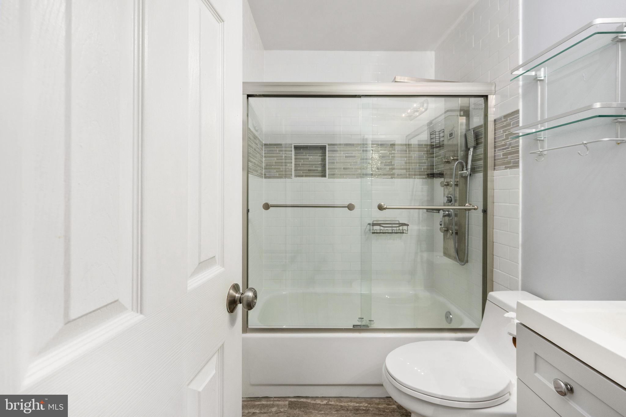 SURRY WOODS - Residential