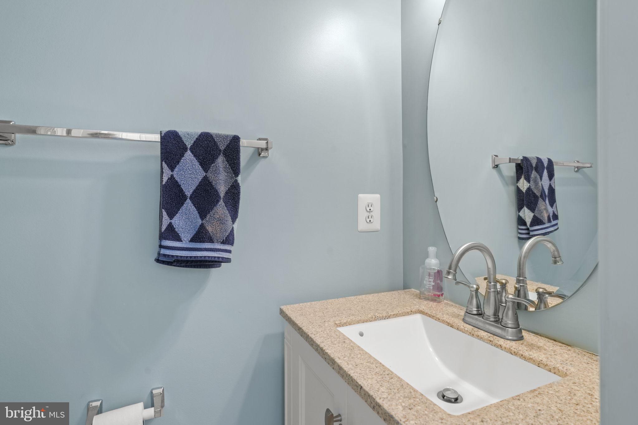 VILLAS ON WATERS EDGE - Residential