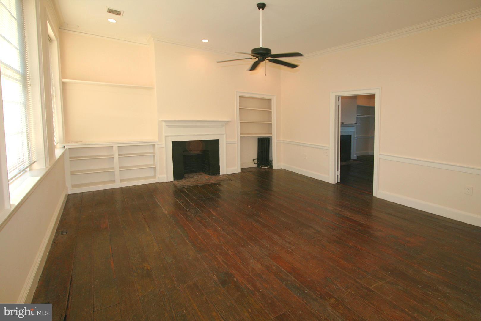 OLD TOWN - Residential Lease