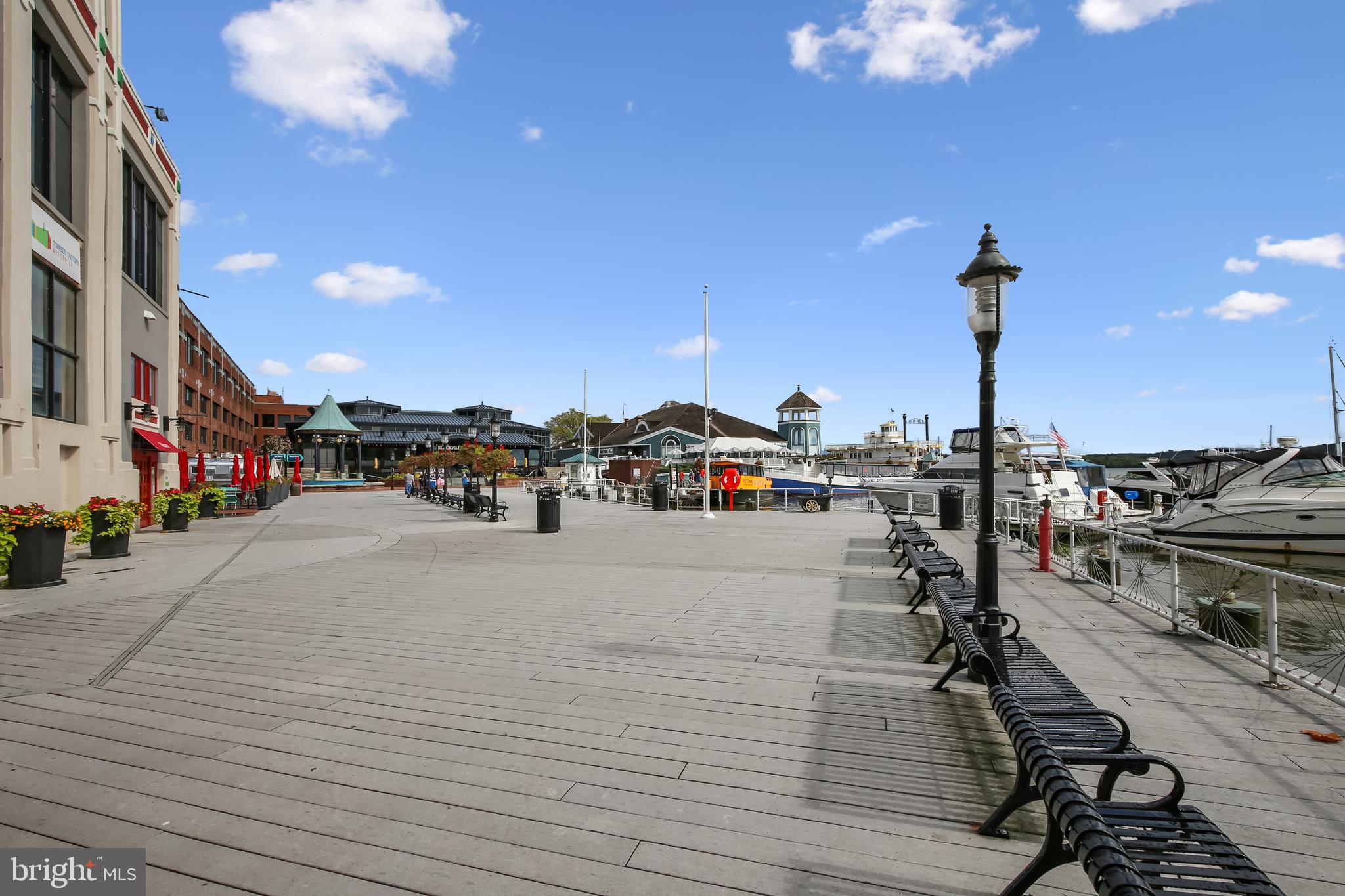 CHATHAM SQUARE - Residential