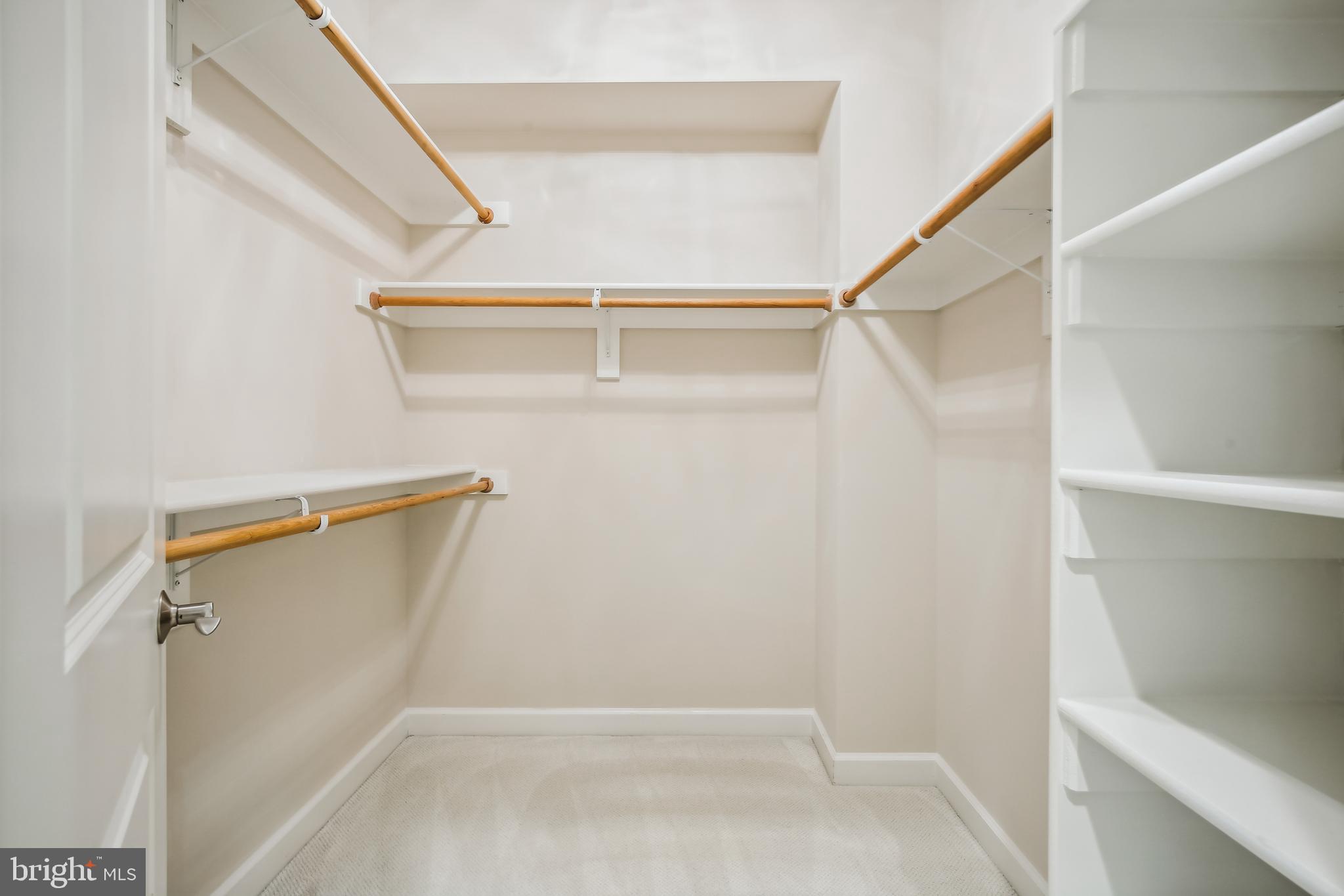 CHATHAM SQUARE - Residential