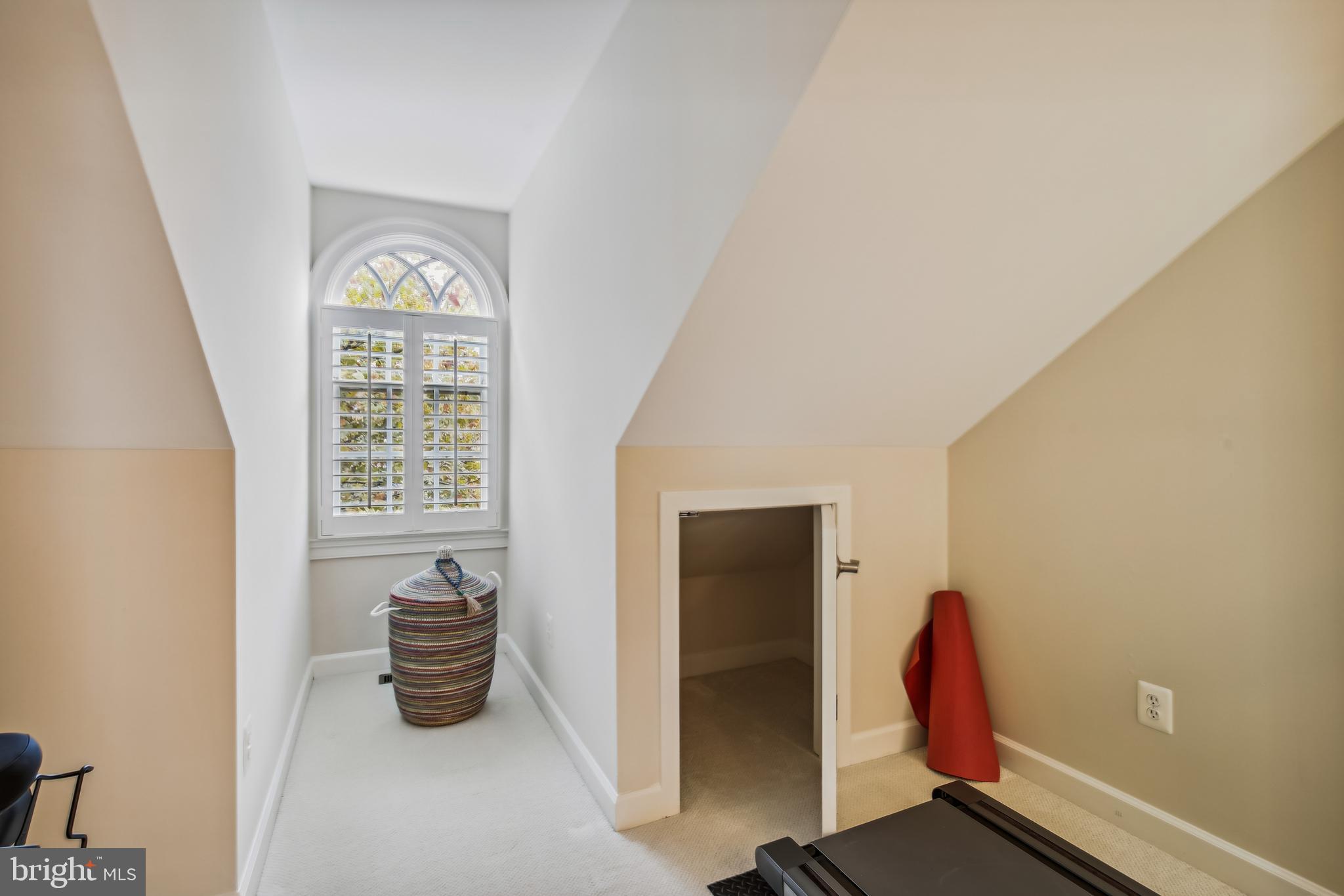 CHATHAM SQUARE - Residential