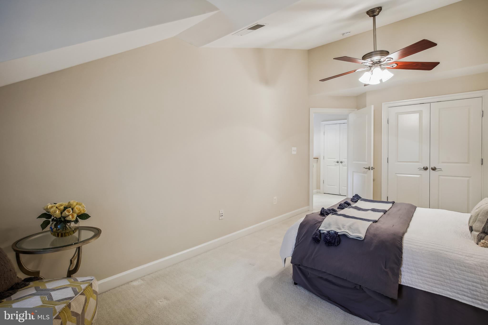 CHATHAM SQUARE - Residential