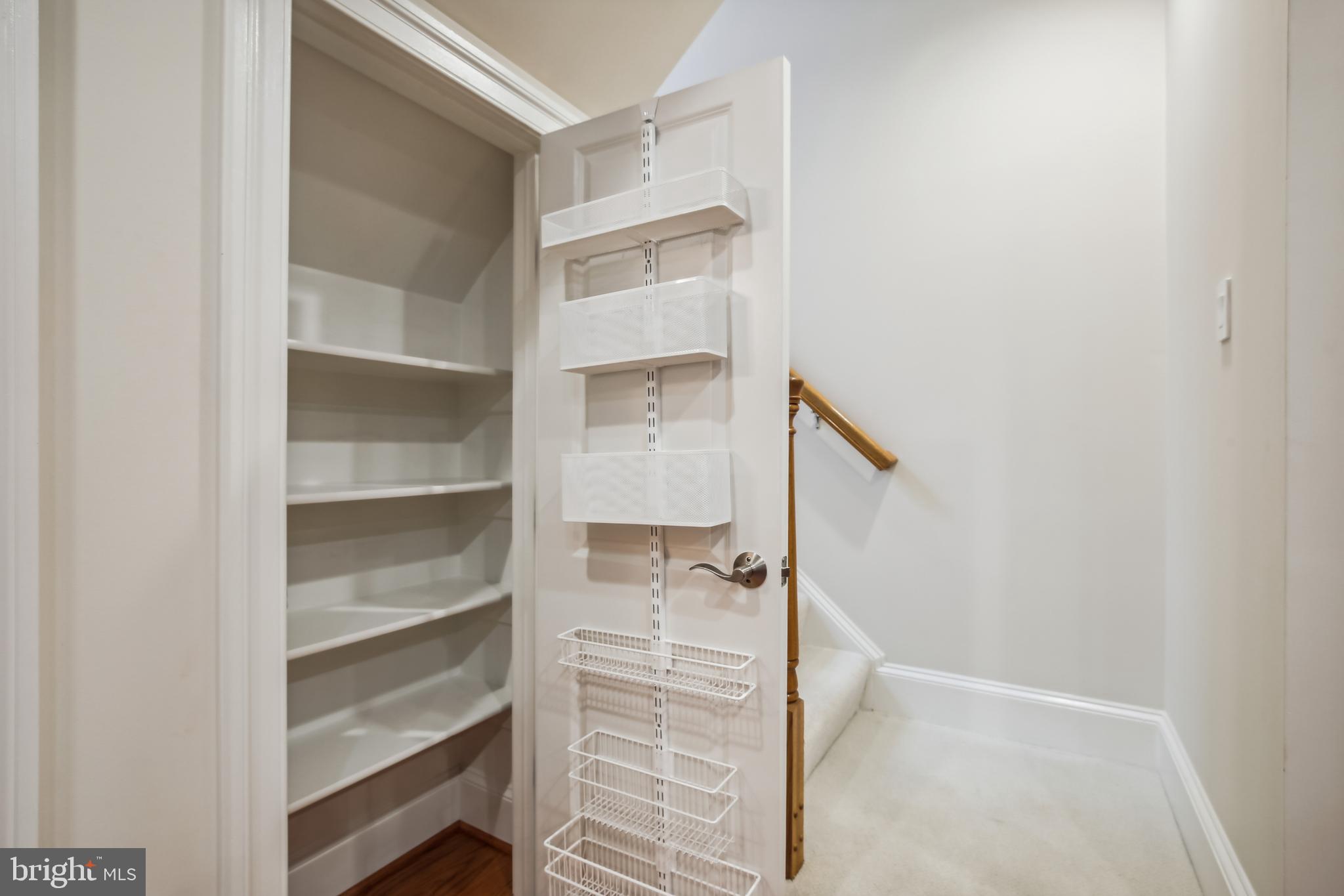 CHATHAM SQUARE - Residential