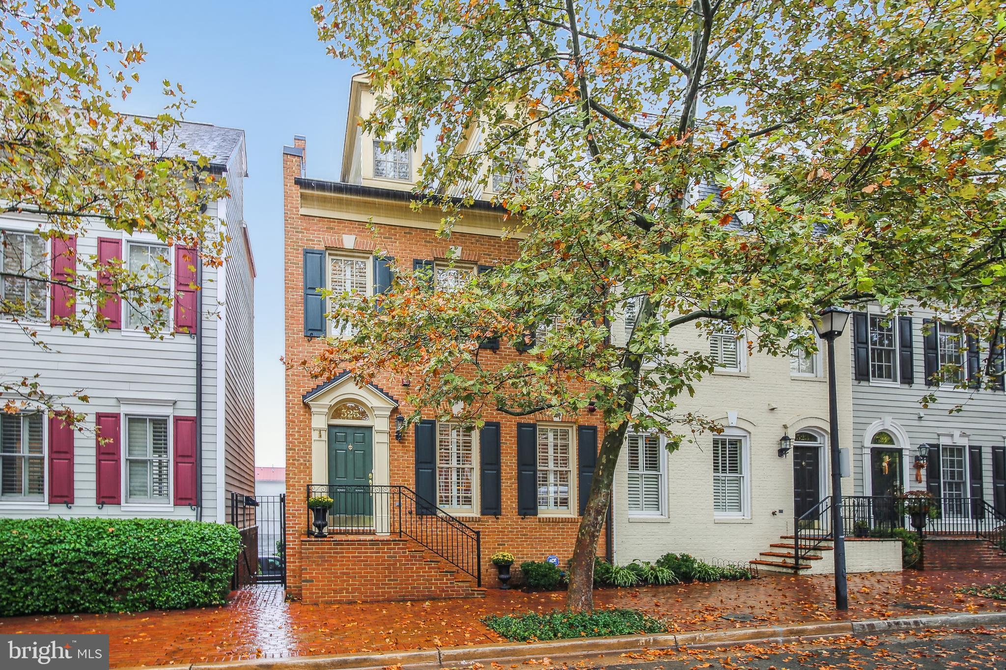 CHATHAM SQUARE - Residential