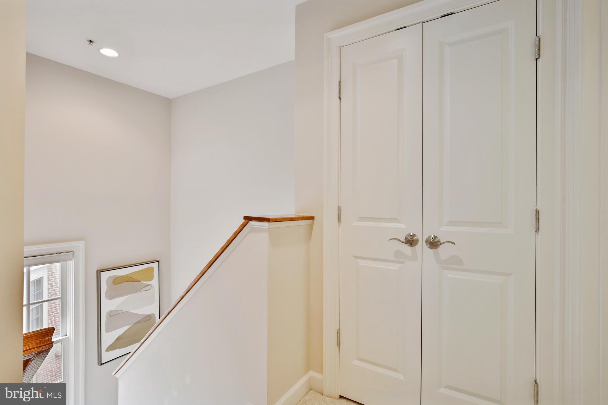 CHATHAM SQUARE - Residential