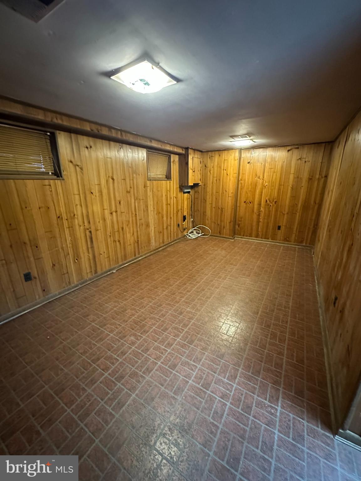 SPRING MEADOWS CONDO - Residential Lease