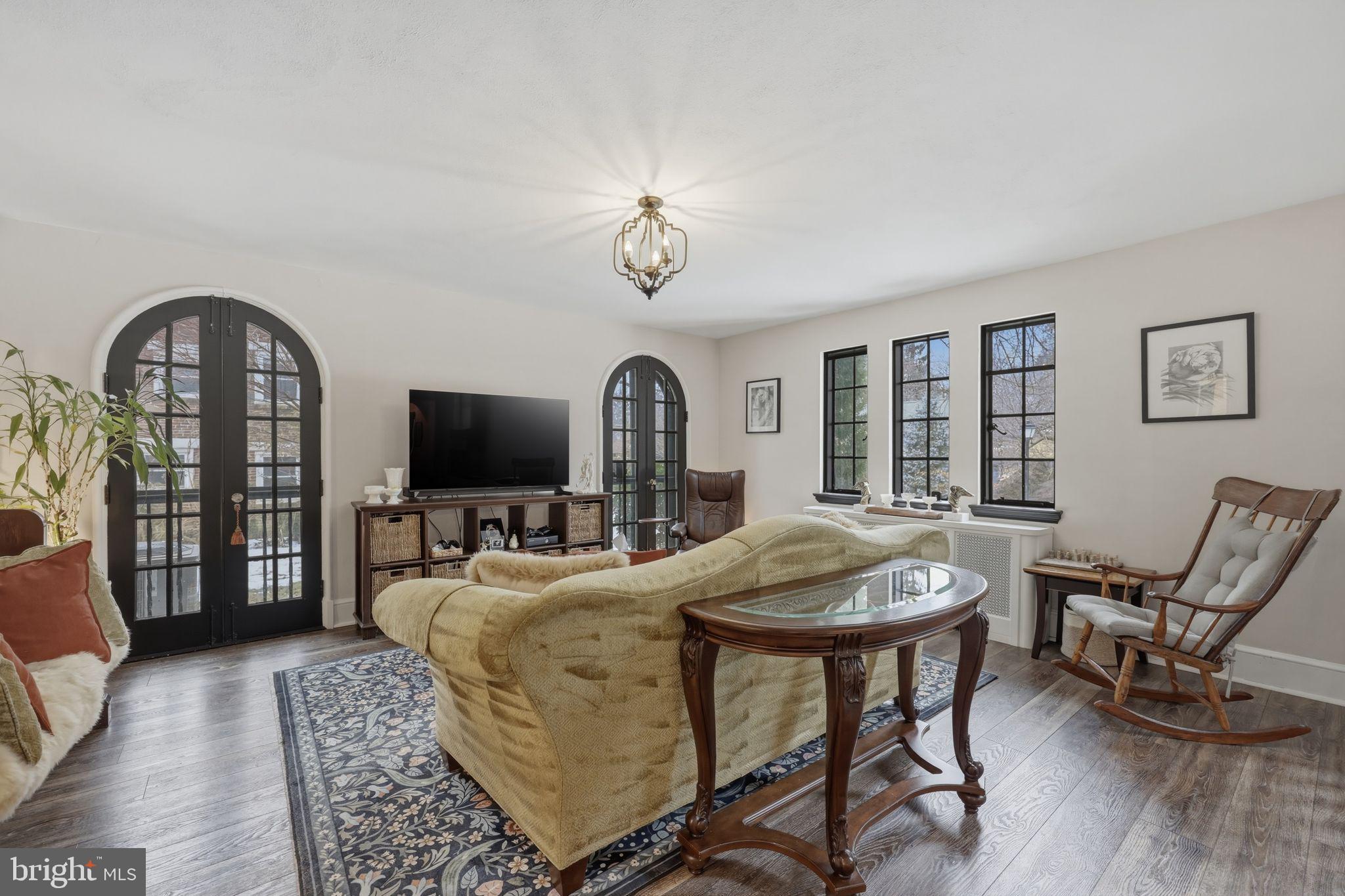 PENN WYNNE - Residential