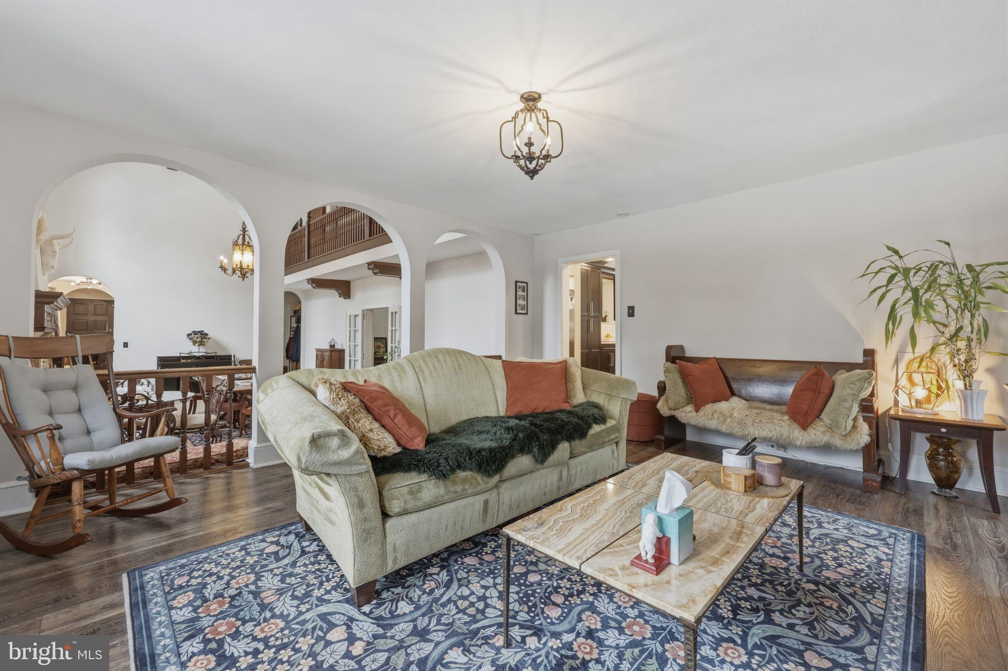 PENN WYNNE - Residential