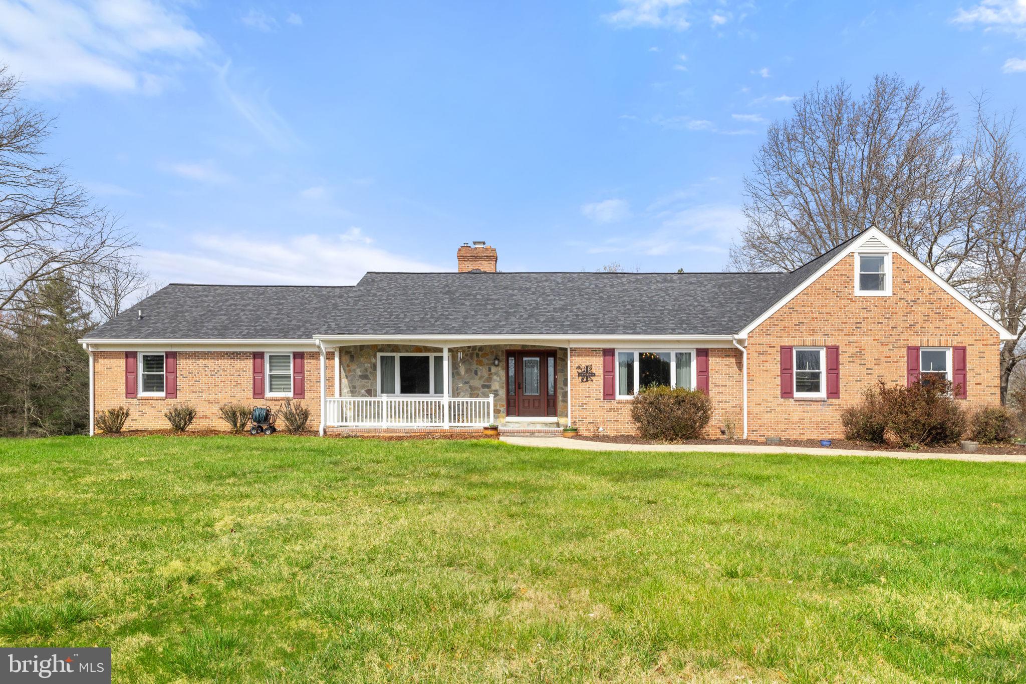 ENGLISH CHASE - Residential