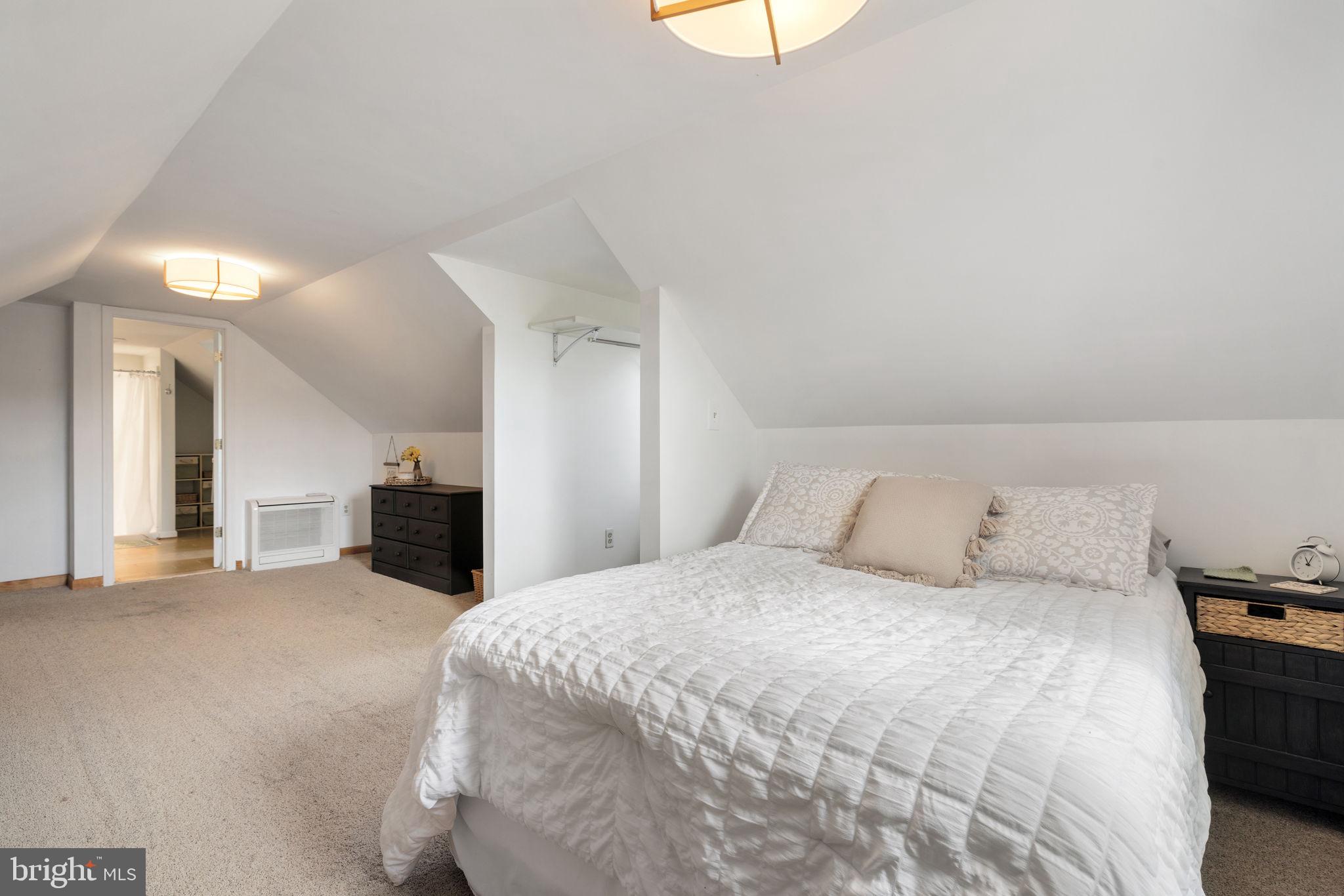 ENGLISH CHASE - Residential