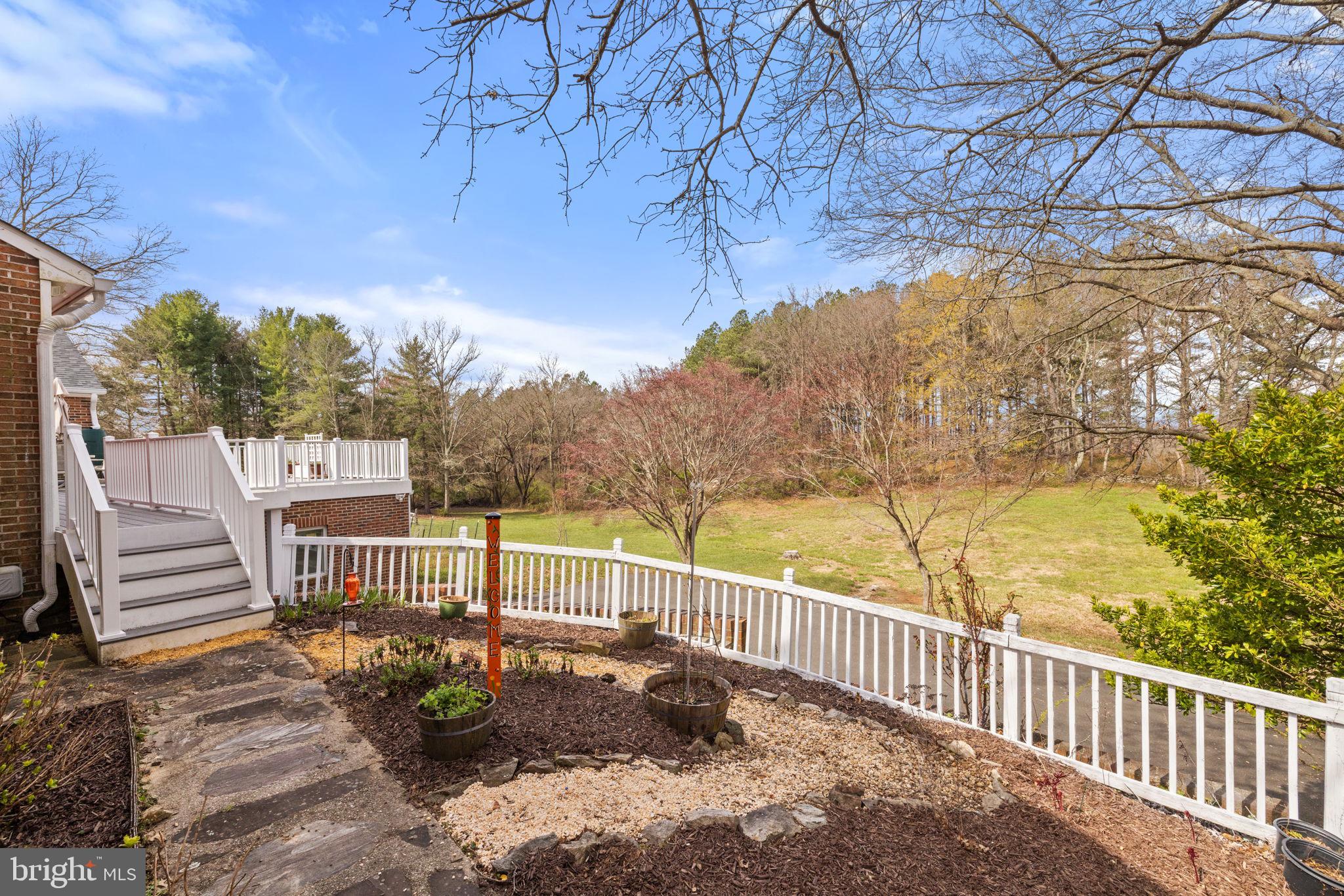 ENGLISH CHASE - Residential