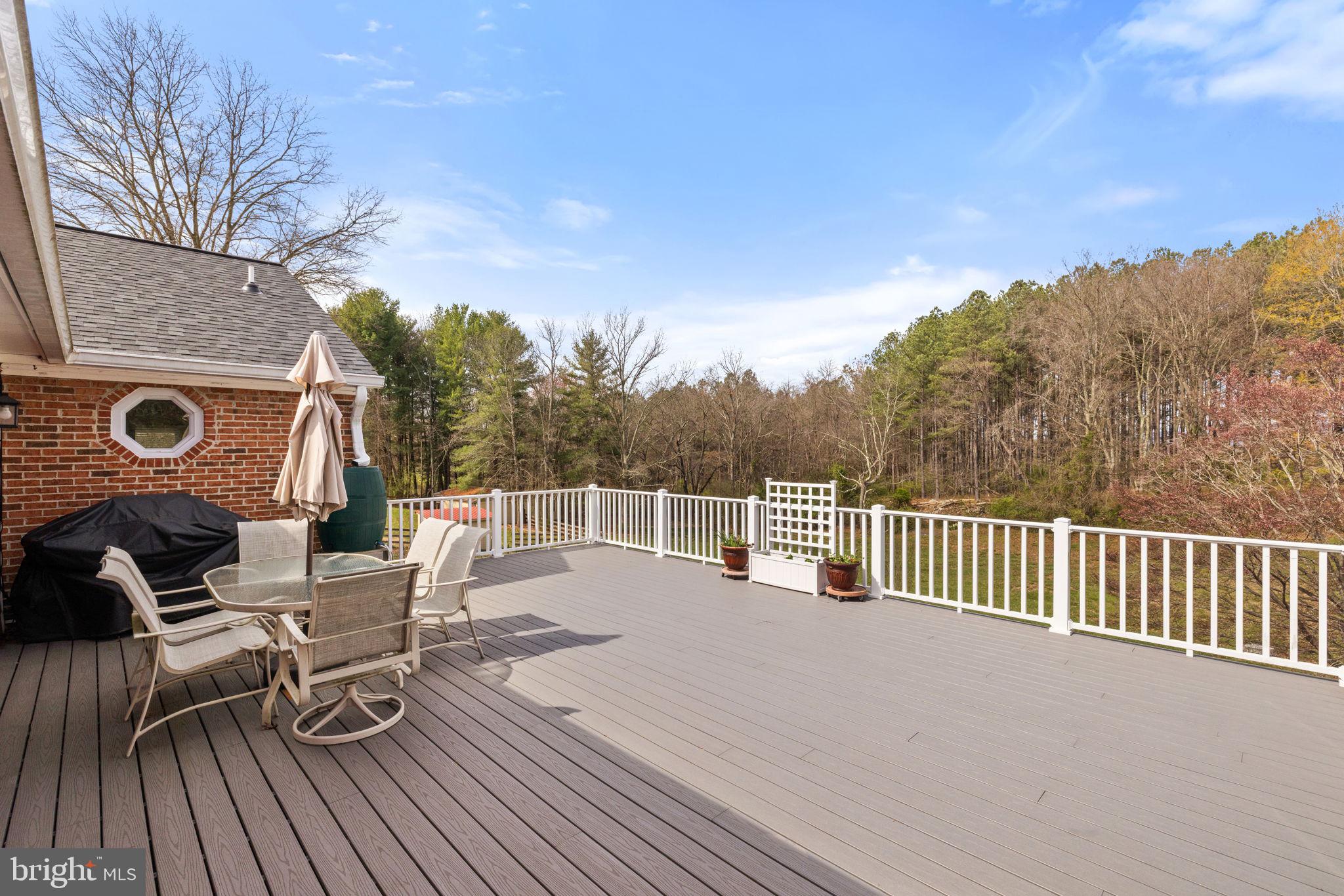 ENGLISH CHASE - Residential