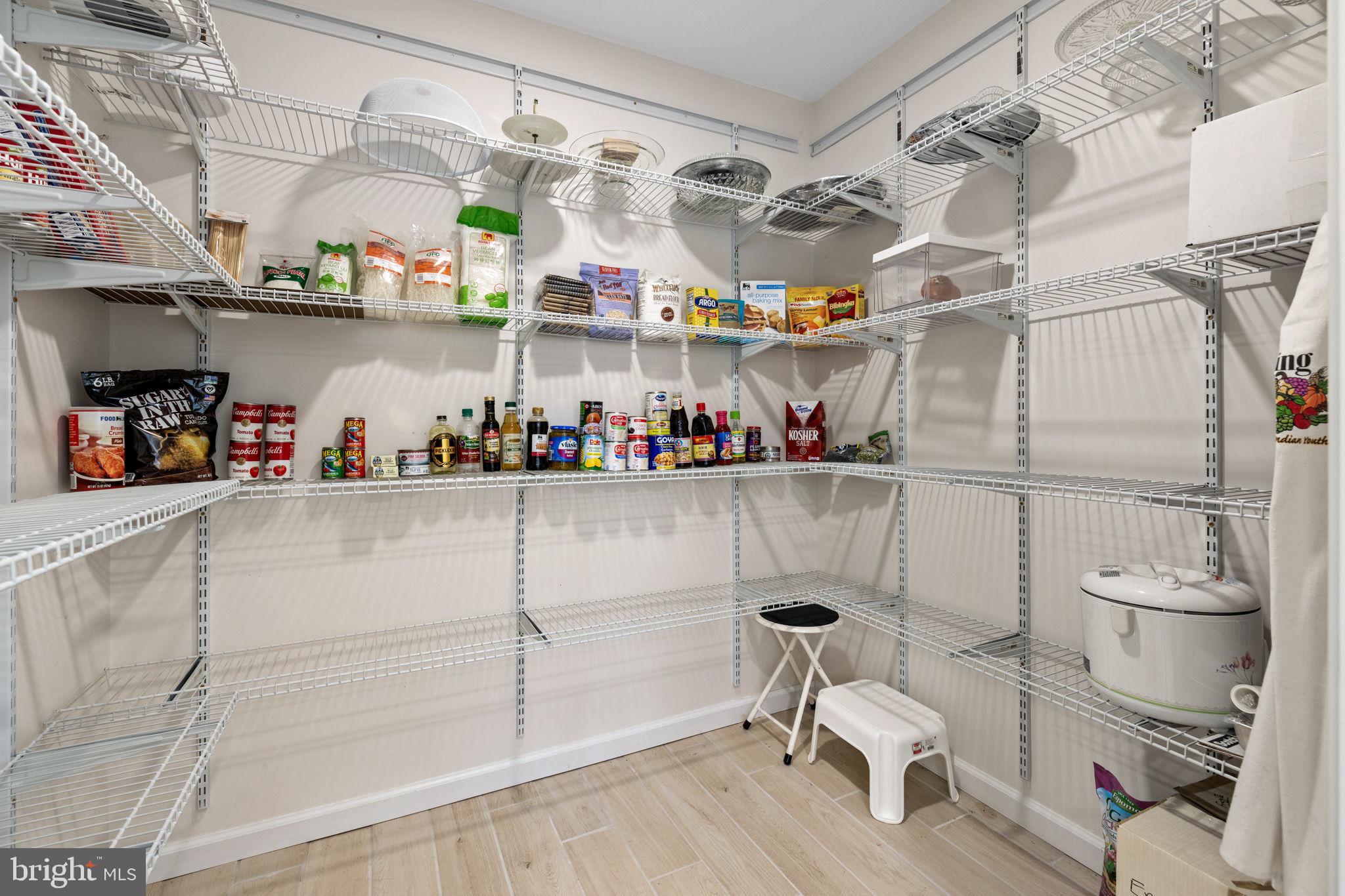 ENGLISH CHASE - Residential