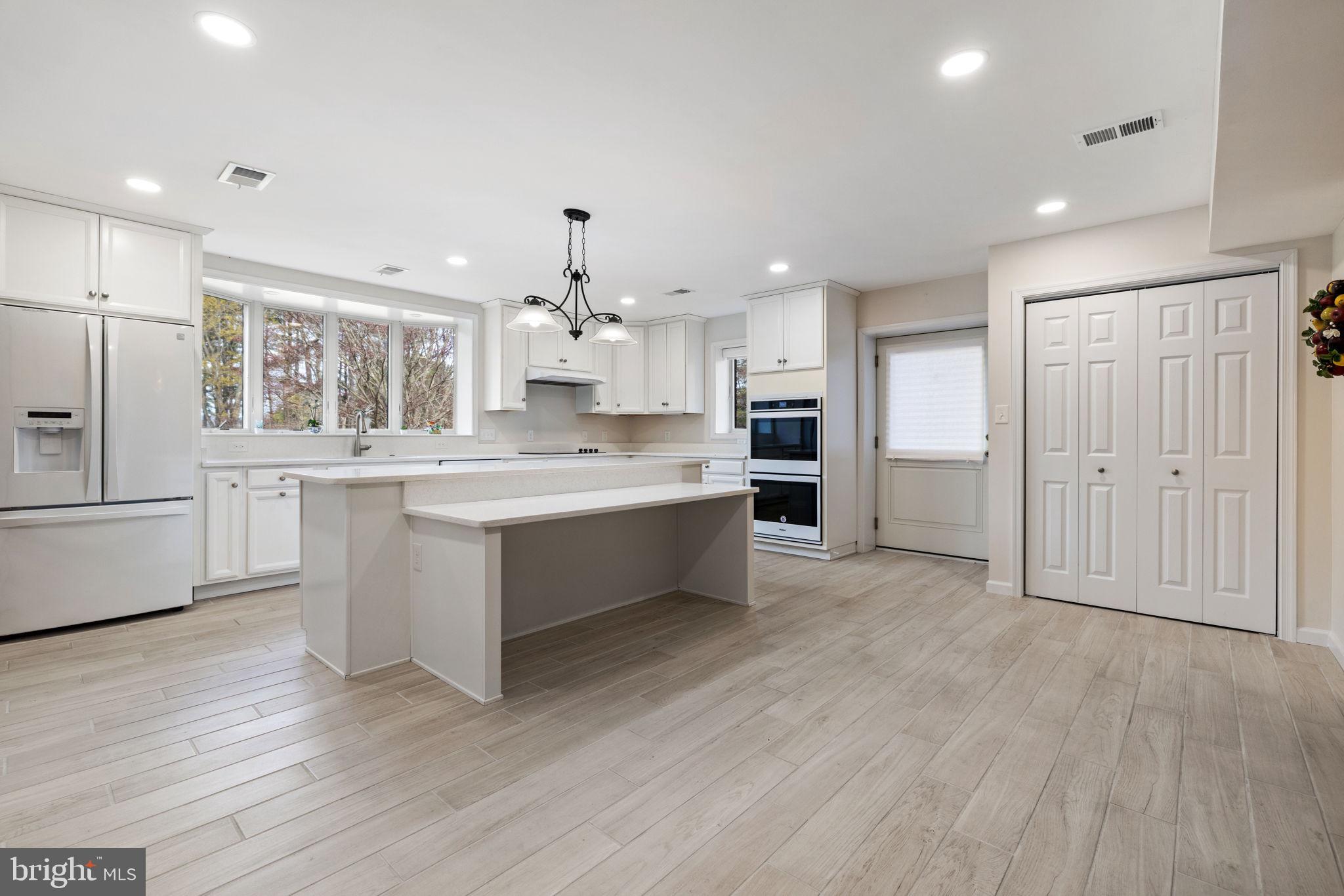 ENGLISH CHASE - Residential